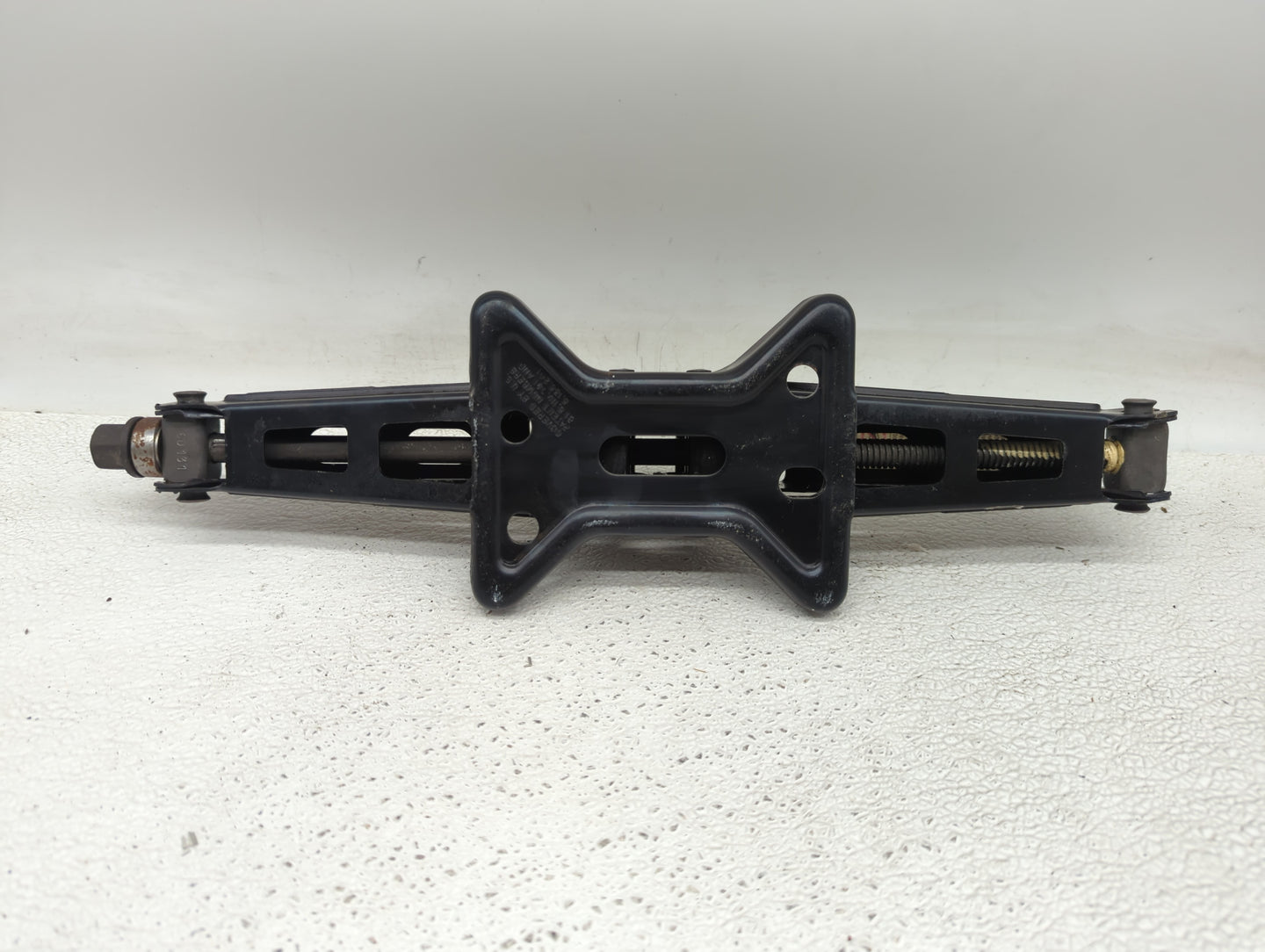 2007 Dodge Ram 1500 Spare Scissor Car Jack - Oemusedautoparts1.com
