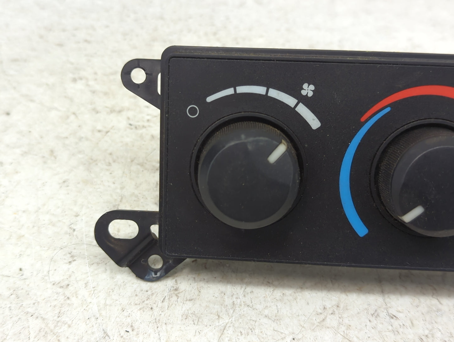 2006-2007 Dodge Ram 1500 Climate Control Module Temperature AC/Heater Replacement Fits Fits 2006 2007 OEM Used Auto Parts - 
