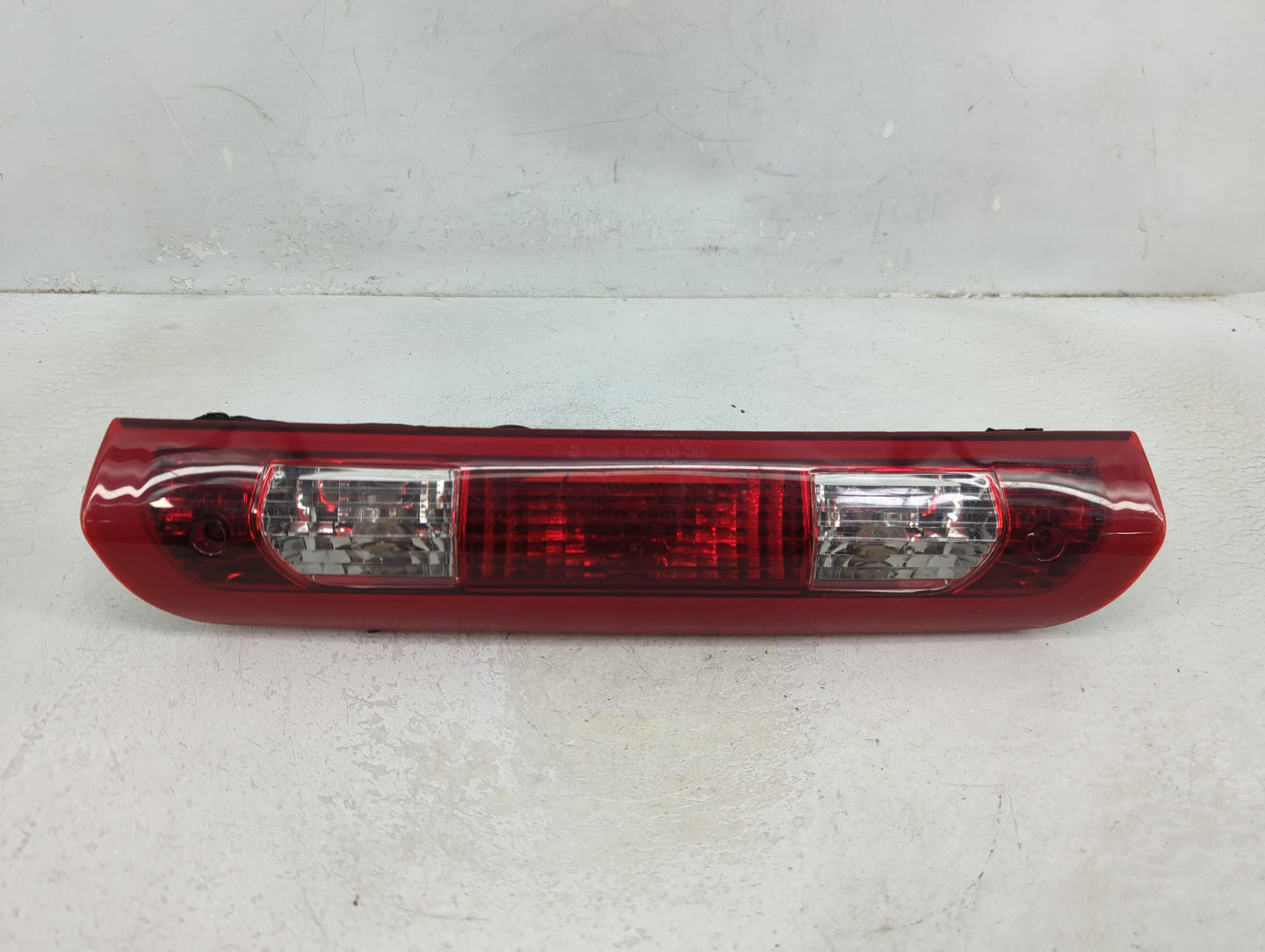 2007-2008 Dodge Ram 1500 Rear Center Lid Brake Light Tail Light Fits Fits 2007 2008 2009 OEM Used Auto Parts - Oemusedautopa