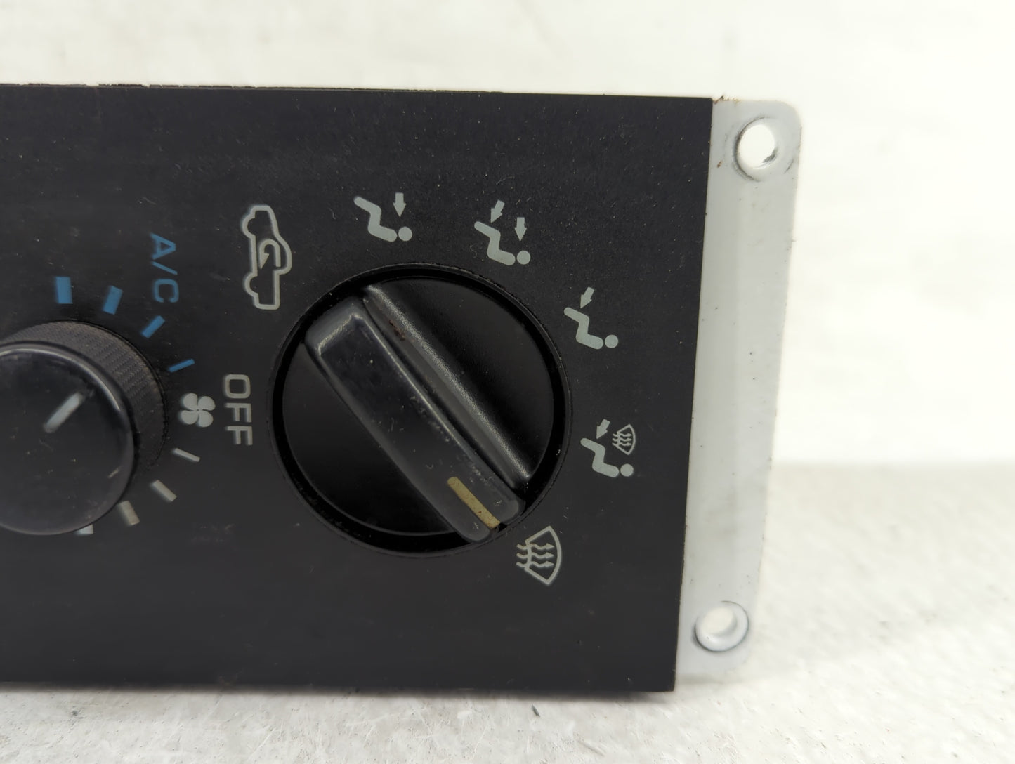1997 Dodge Ram 1500 Climate Control Module Temperature AC/Heater Replacement Fits OEM Used Auto Parts - Oemusedautoparts1.co