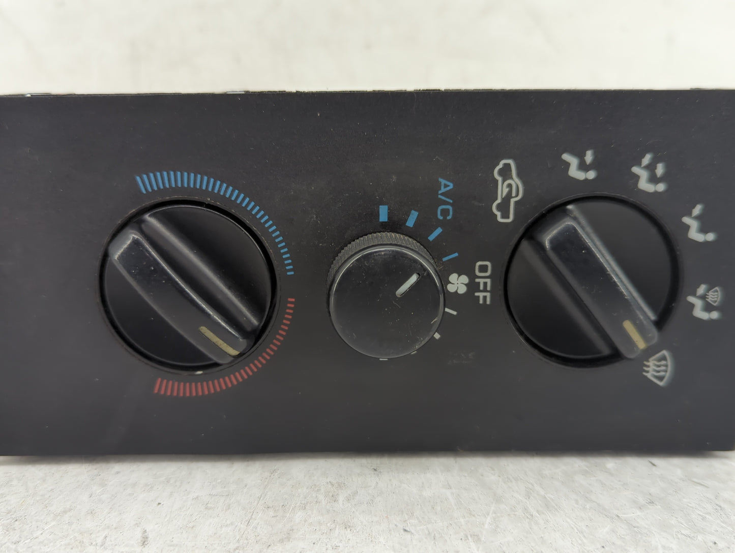 1997 Dodge Ram 1500 Climate Control Module Temperature AC/Heater Replacement Fits OEM Used Auto Parts - Oemusedautoparts1.co