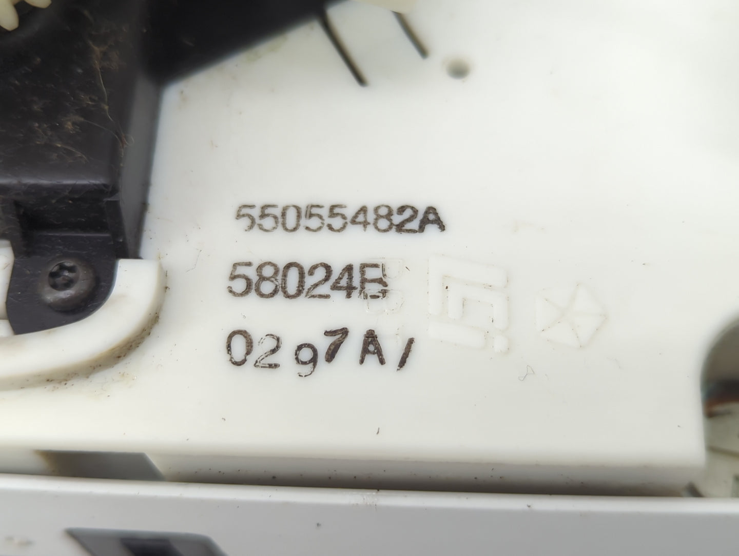 1997 Dodge Ram 1500 Climate Control Module Temperature AC/Heater Replacement Fits OEM Used Auto Parts - Oemusedautoparts1.co