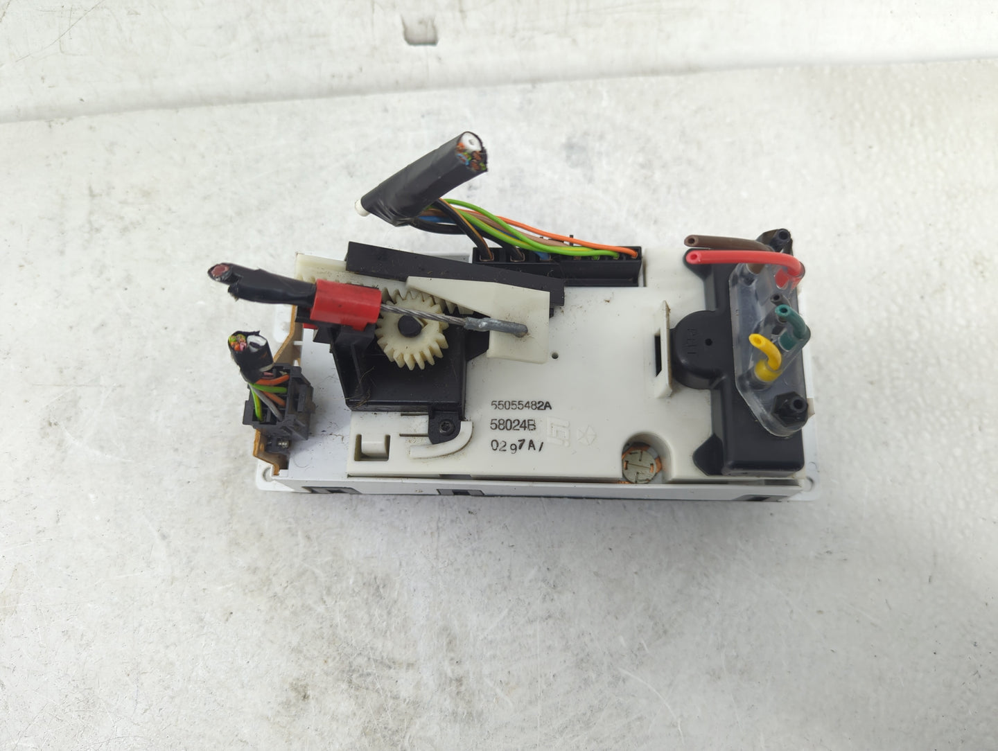 1997 Dodge Ram 1500 Climate Control Module Temperature AC/Heater Replacement Fits OEM Used Auto Parts - Oemusedautoparts1.co