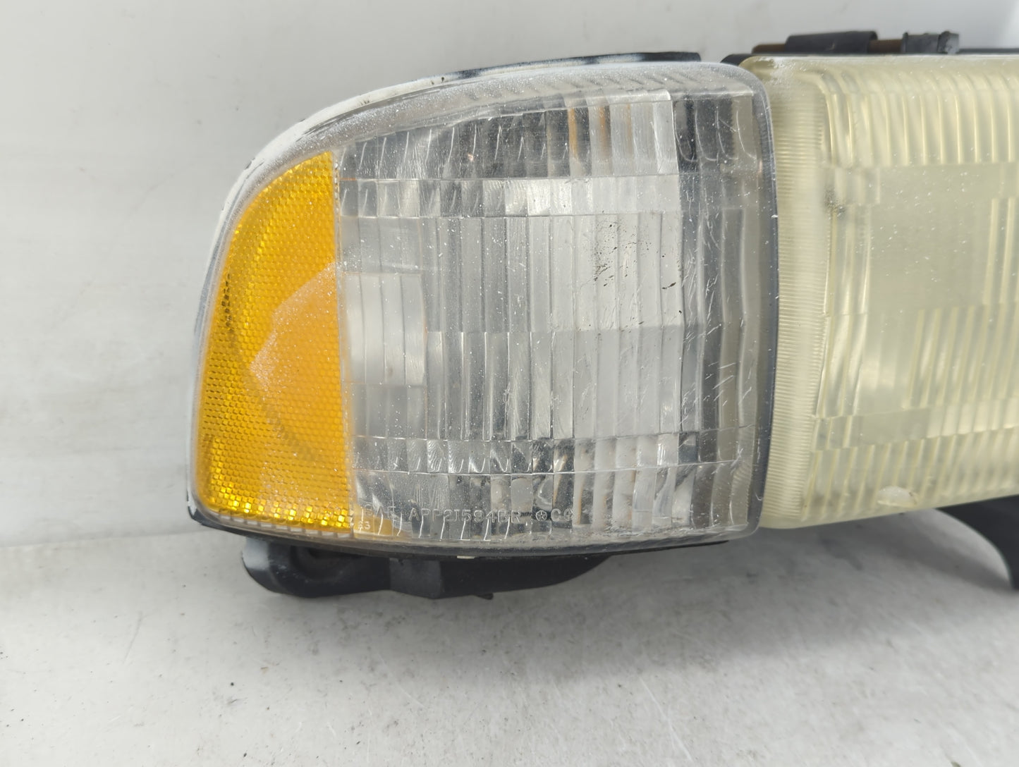 1994-2001 Dodge Ram 1500 Passenger Right Oem Head Light Headlight Lamp - Oemusedautoparts1.com