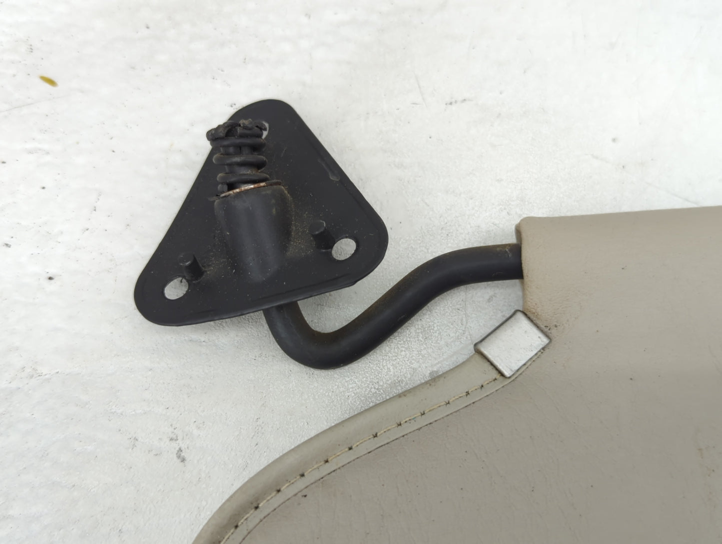 0 Dodge Ram Van 2500 Sun Visor Shade Replacement Driver Left Mirror Fits OEM Used Auto Parts - Oemusedautoparts1.com