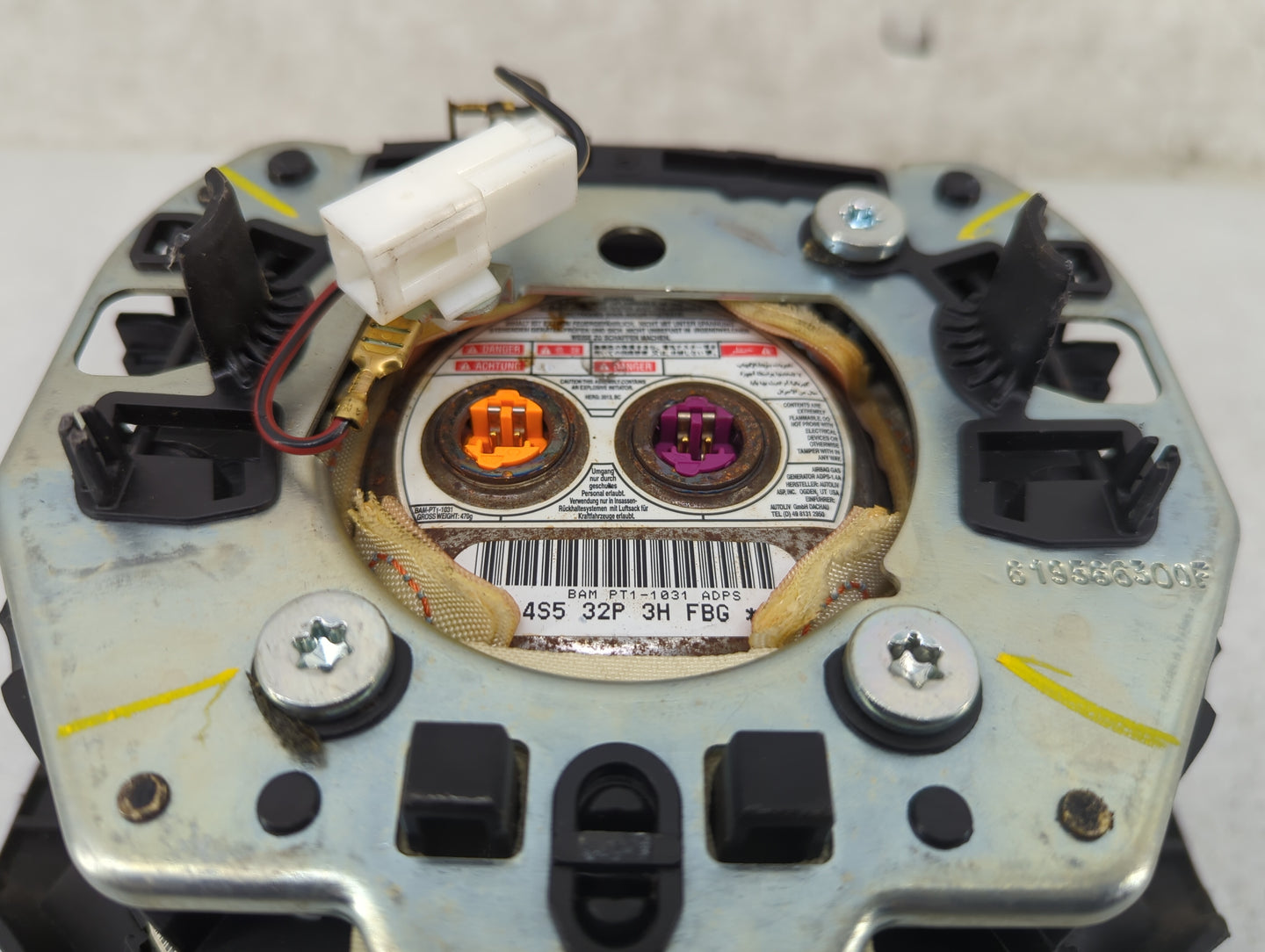 2012-2017 Fiat 500 Air Bag Driver Left Steering Wheel Mounted 5024327 - Oemusedautoparts1.com
