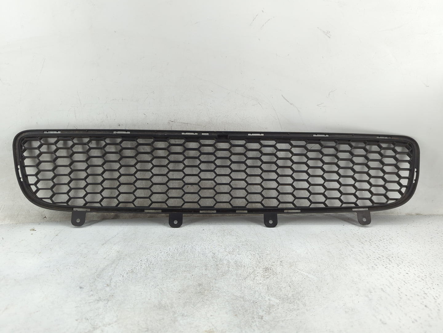 2012-2016 Fiat 500 Front Grille Bumper Not Included - Oemusedautoparts1.com
