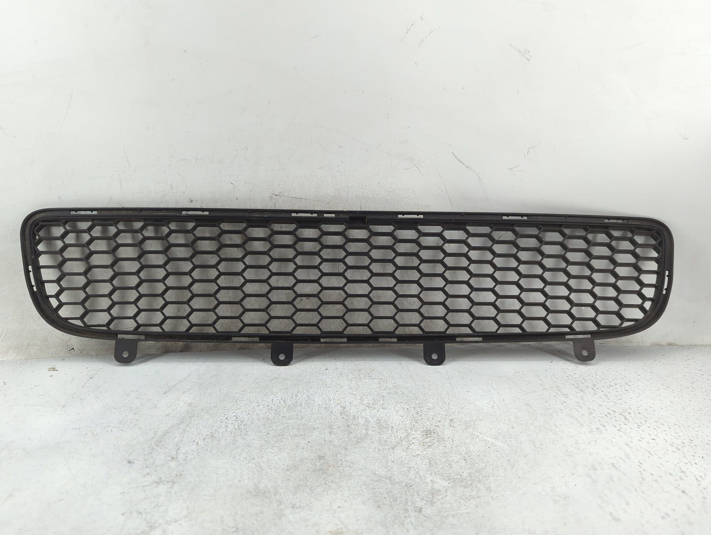 2012-2016 Fiat 500 Front Grille Bumper Not Included - Oemusedautoparts1.com