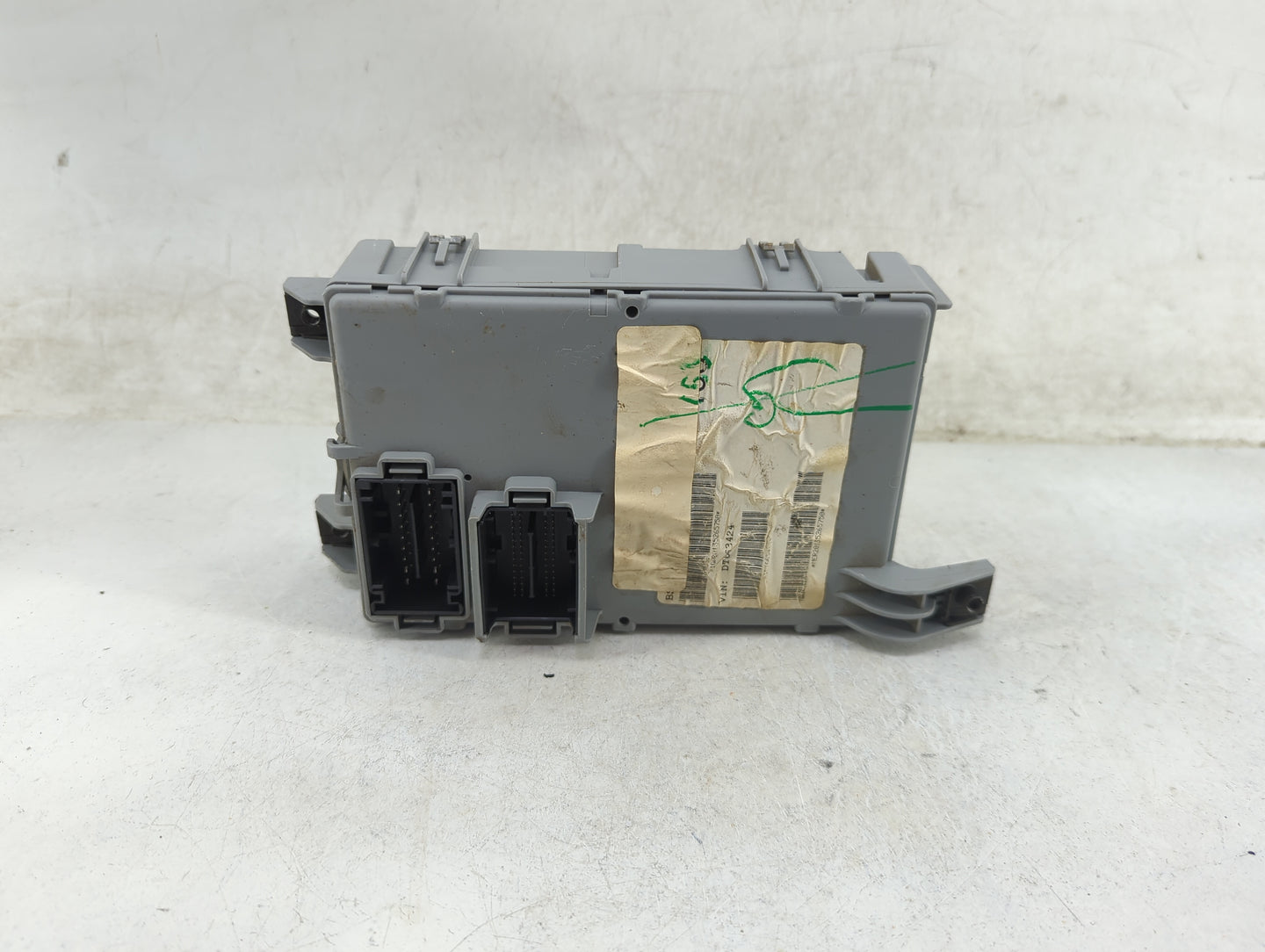 2012-2017 Fiat 500 Body Control Module Bcm Inner Cabin Fuse Box 5024343 - Oemusedautoparts1.com