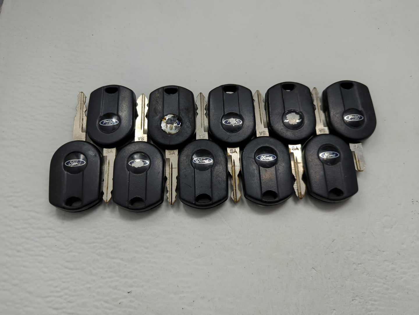 Lot of 10 Ford Keyless Entry Remote Fob MIXED FCC IDS MIXED PART NUMBERS - Oemusedautoparts1.com