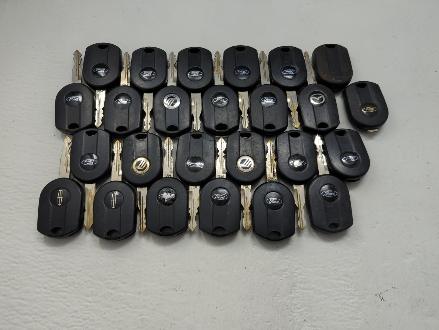 Lot of 25 Ford Keyless Entry Remote Fob OUCD6000022 | CWTWB1U722 - Oemusedautoparts1.com