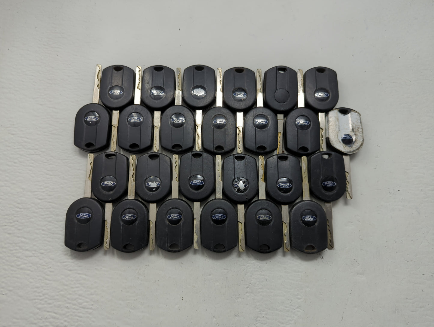 Lot of 25 Ford Keyless Entry Remote Fob OUCD6000022 - Oemusedautoparts1.com