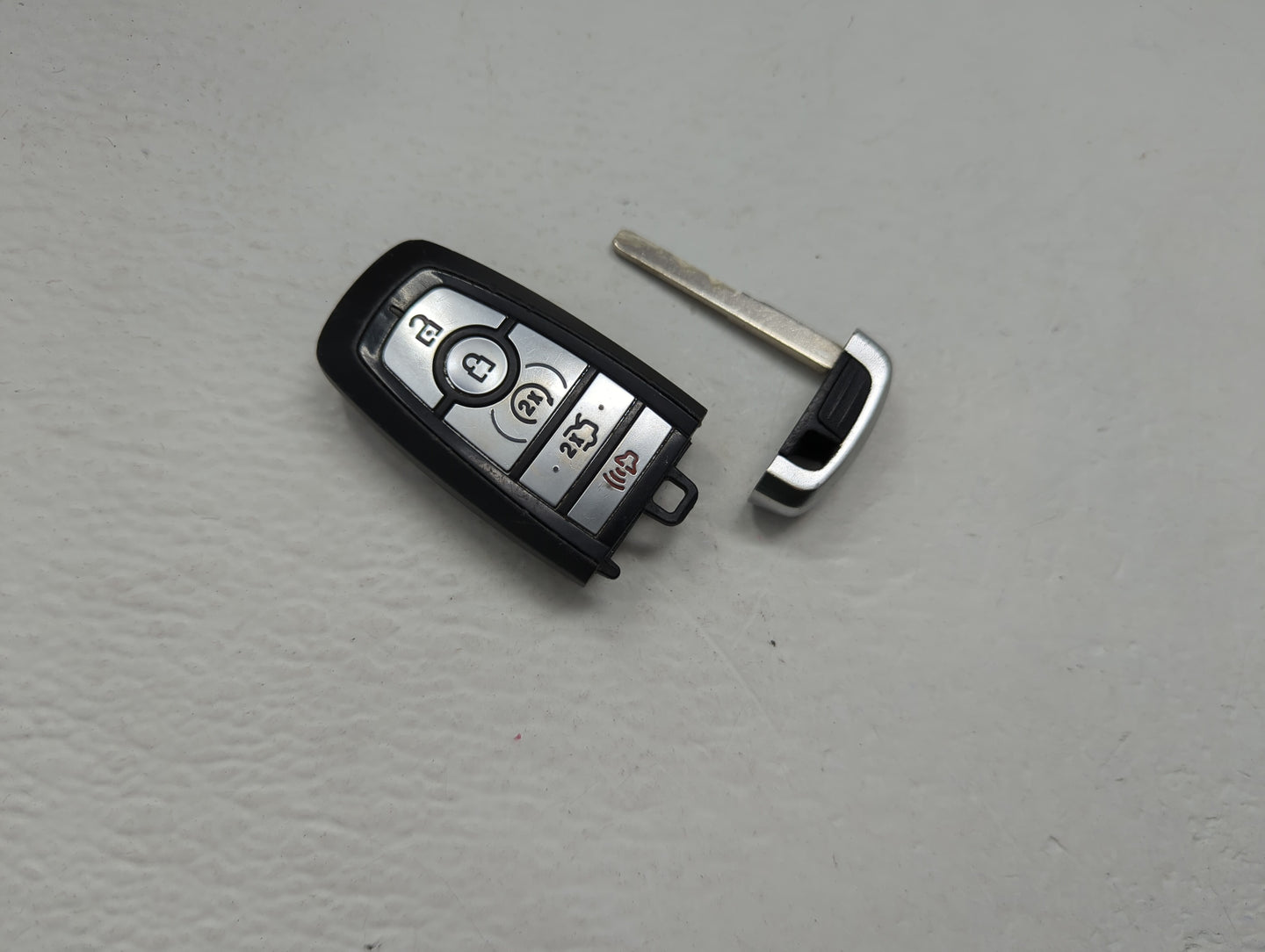Ford Keyless Entry Remote Fob M3N-A2C931426 KT4T-15K601-CC 5 buttons - Oemusedautoparts1.com