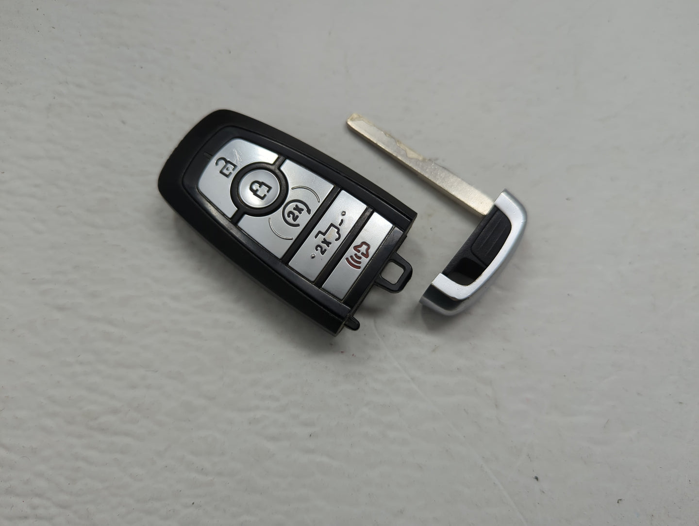 Ford Keyless Entry Remote Fob M3N-A2C931426 HS7T-15K601-BB 5 buttons - Oemusedautoparts1.com