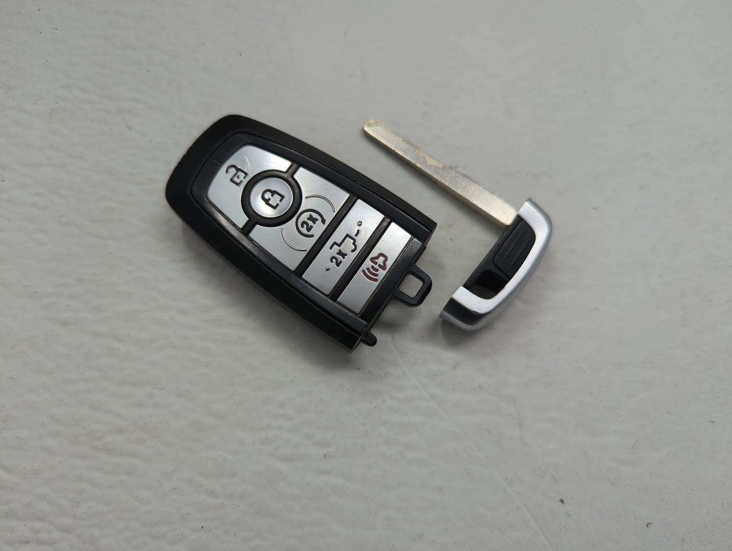 Ford Keyless Entry Remote Fob M3N-A2C931426 HS7T-15K601-BB 5 buttons - Oemusedautoparts1.com