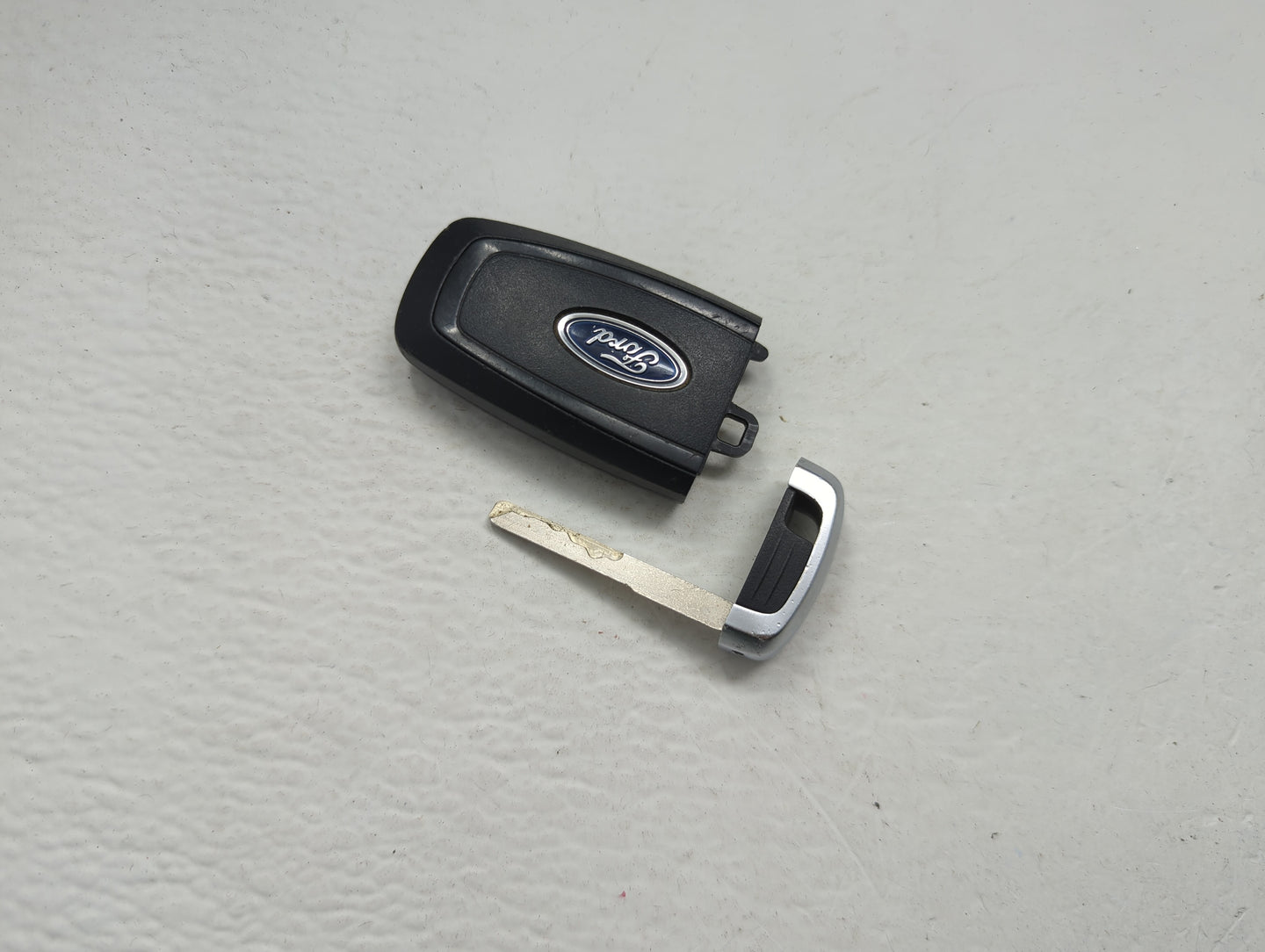 Ford Keyless Entry Remote Fob M3N-A2C931426 HS7T-15K601-BB 5 buttons - Oemusedautoparts1.com