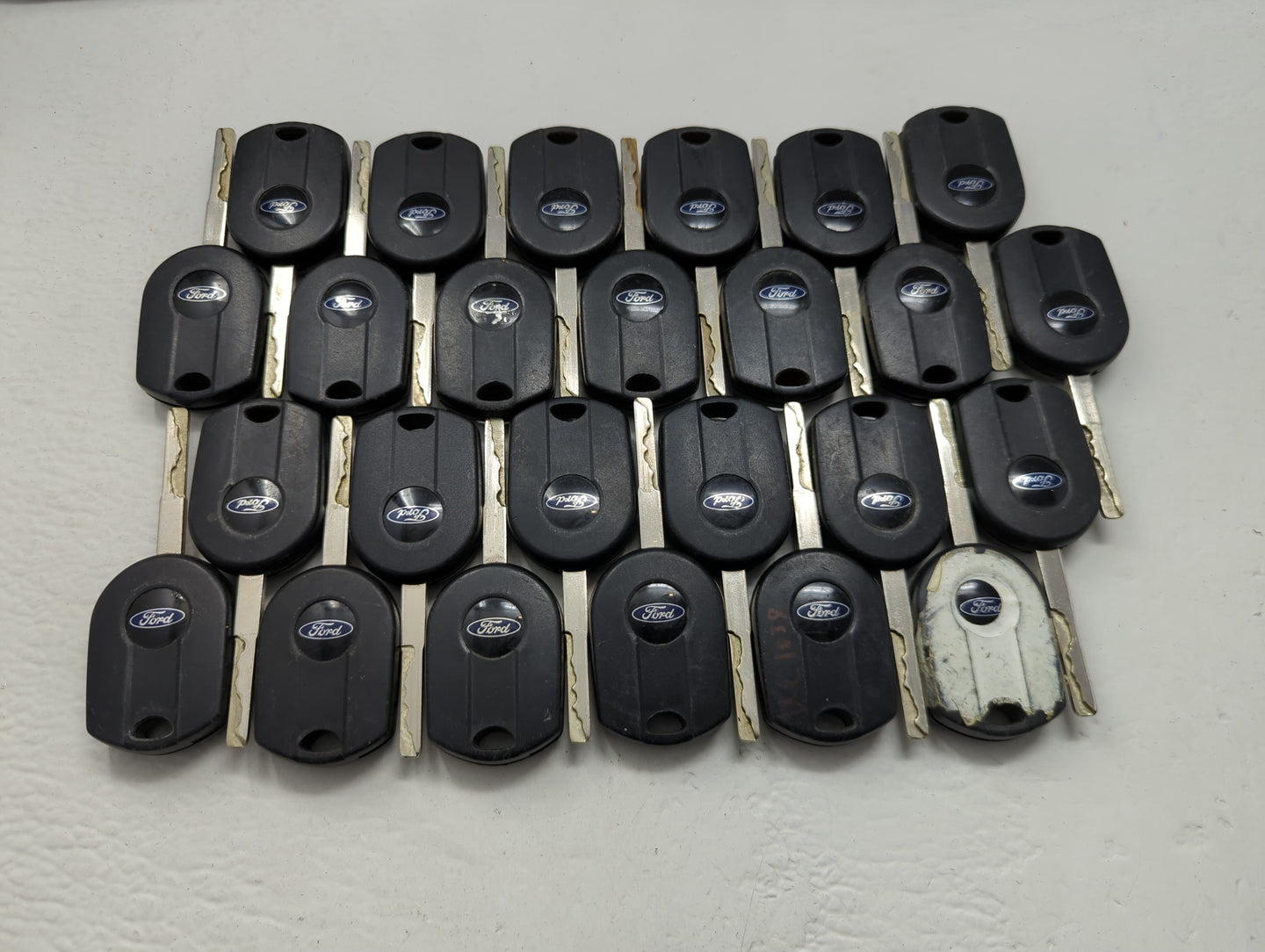 Lot of 25 Ford Keyless Entry Remote Fob OUCD6000022 MIXED PART NUMBERS - Oemusedautoparts1.com