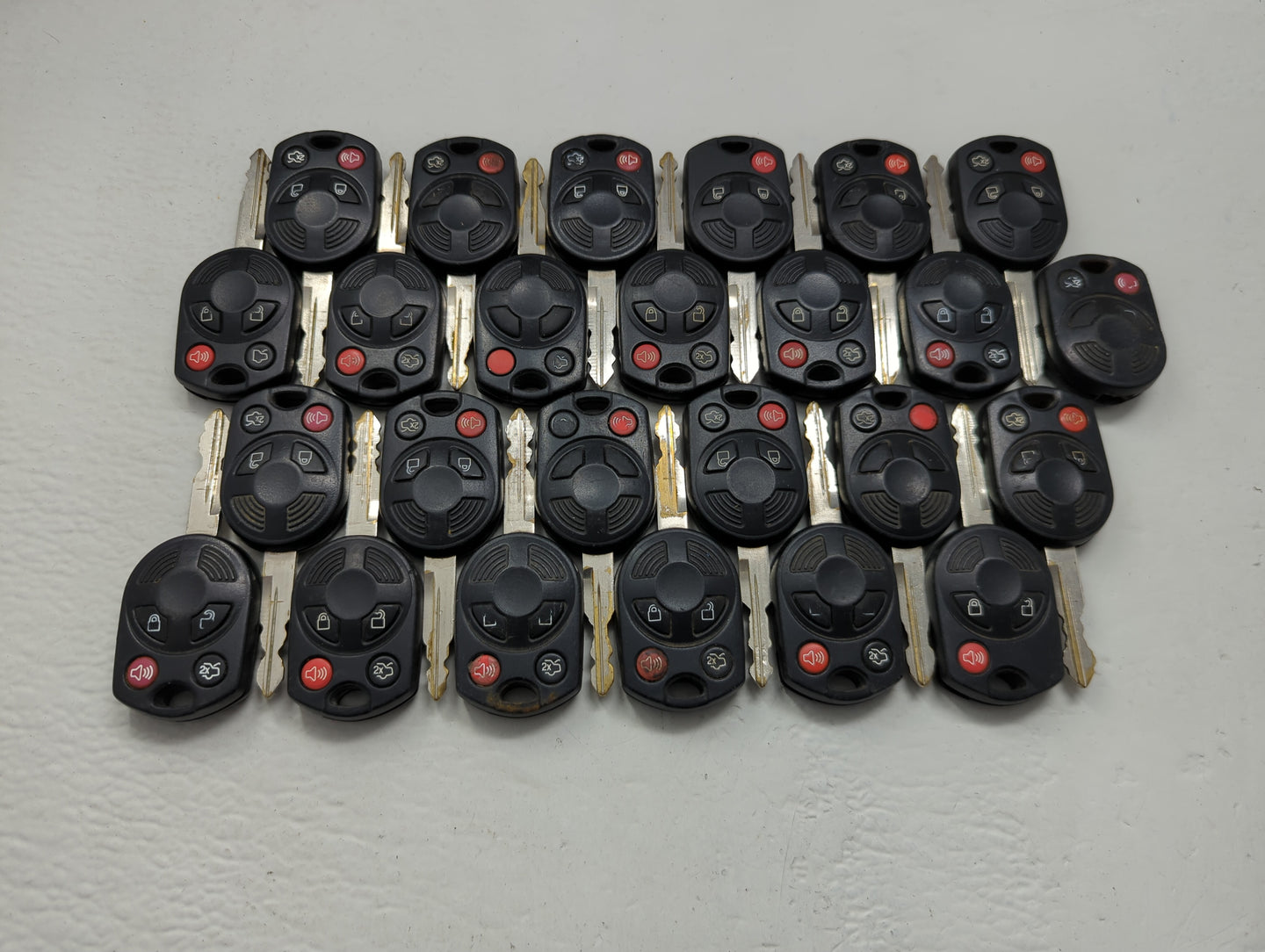 Lot of 25 Ford Keyless Entry Remote Fob OUCD6000022 | CWTWB1U722 MIXED - Oemusedautoparts1.com