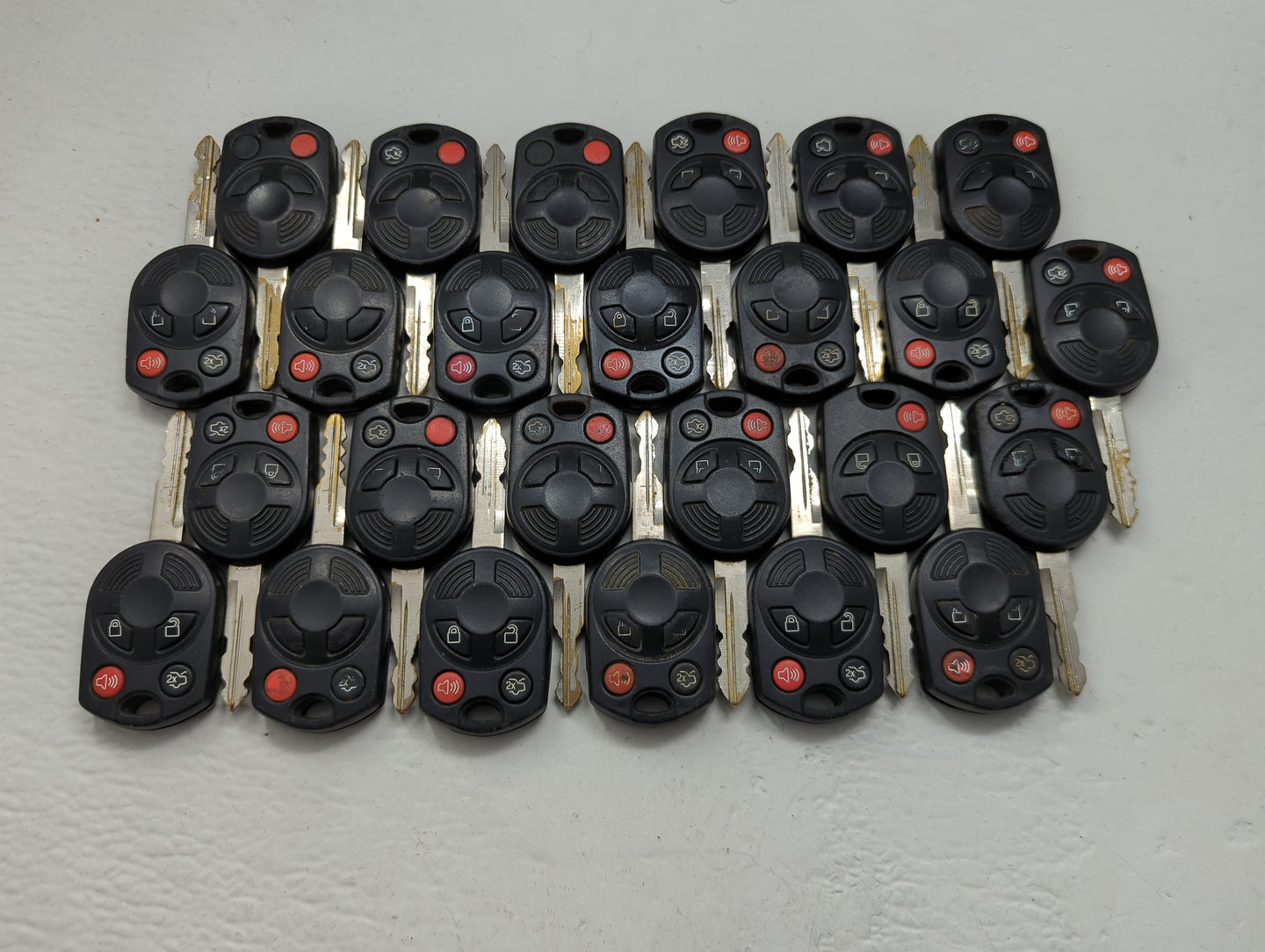 Lot of 25 Ford Keyless Entry Remote Fob OUCD6000022 | CWTWB1U722 MIXED - Oemusedautoparts1.com