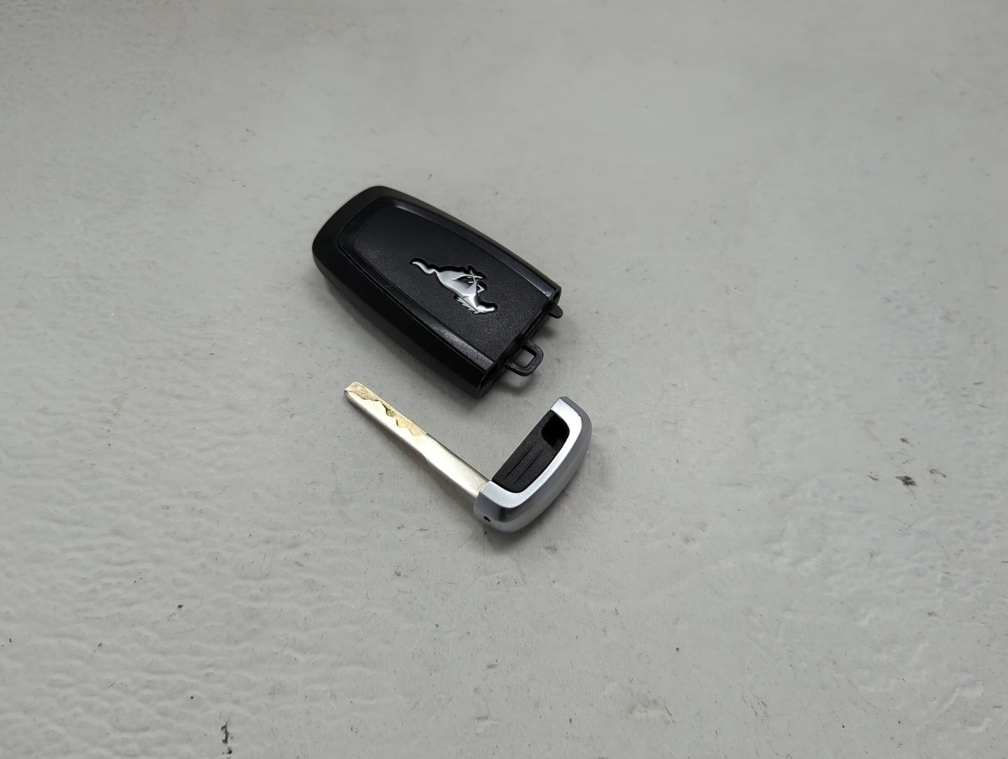 Ford Keyless Entry Remote Fob M3n-A2C931423 HS7T-15K601-AD 4 buttons - Oemusedautoparts1.com