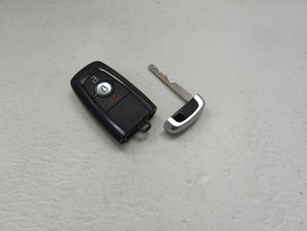 compare product Ford Keyless Entry Remote Fob M3N-A2C931423 HC3T-15K601-AD1 3 buttons