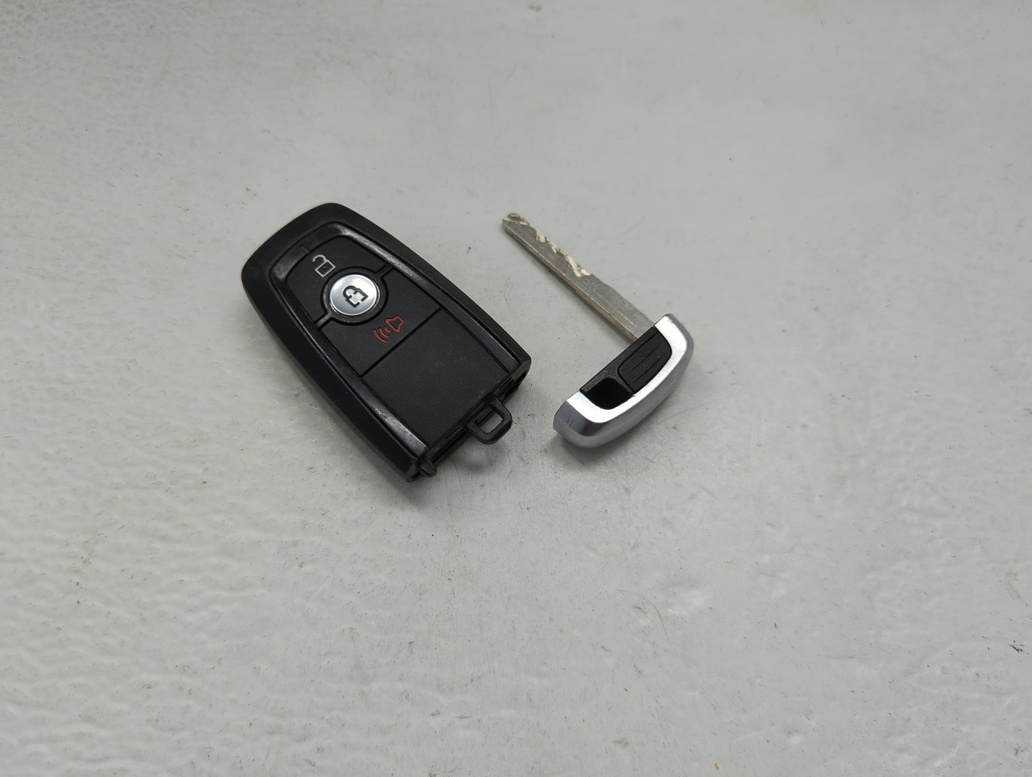 Ford Keyless Entry Remote Fob M3N-A2C931423 HC3T-15K601-AD1 3 buttons - Oemusedautoparts1.com