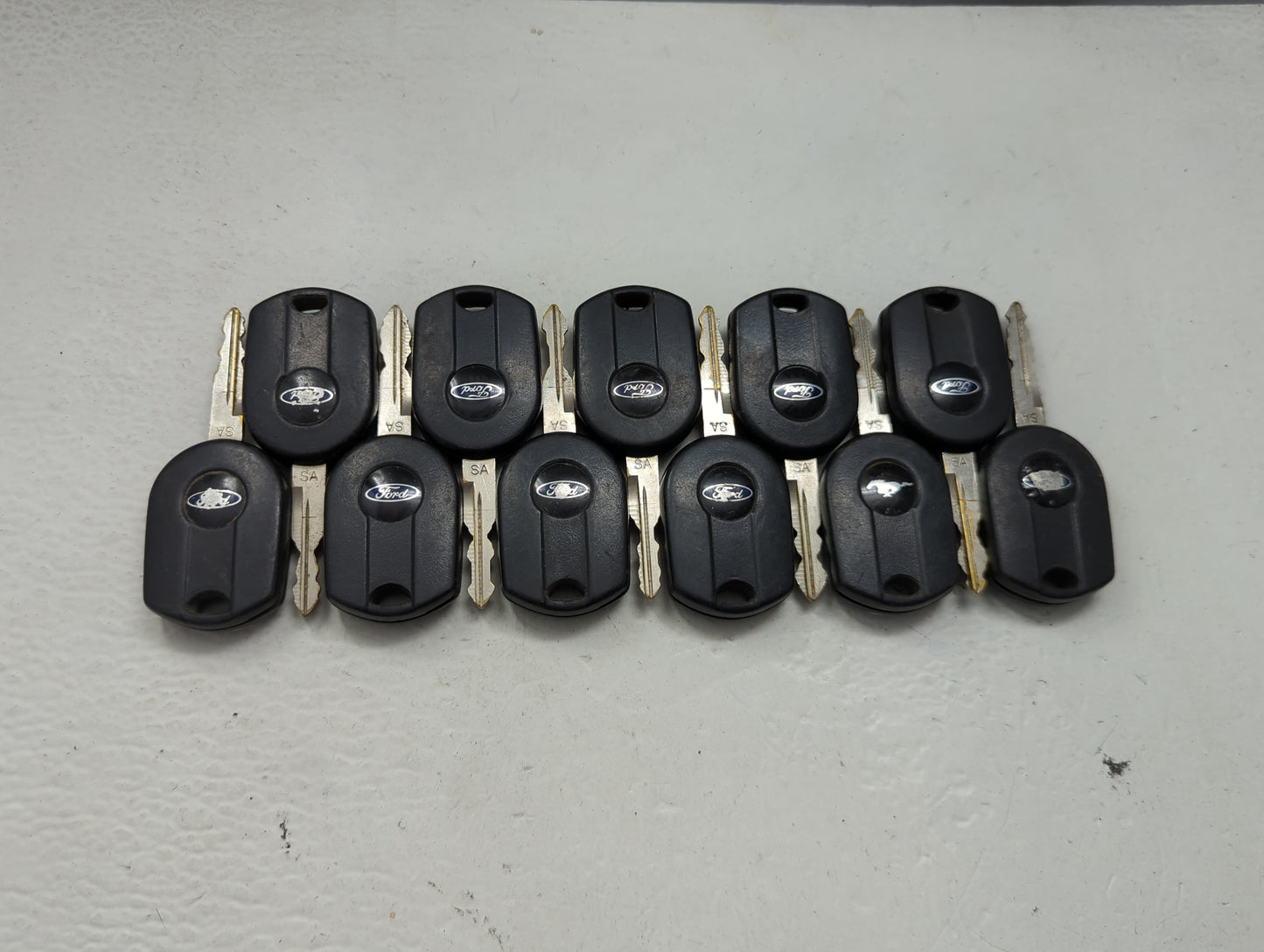 Lot of 11 Ford Keyless Entry Remote Fob MIXED FCC IDS 1476301 - Oemusedautoparts1.com