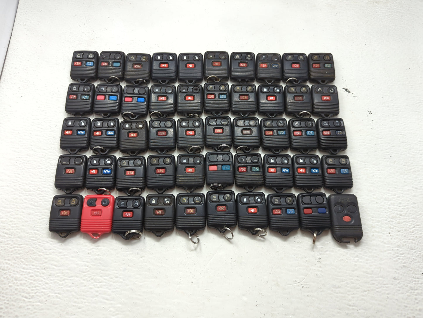 Lot of 50 Ford Keyless Entry Remote Fob MIXED FCC IDS MIXED PART NUMBERS 1476405 - Oemusedautoparts1.com