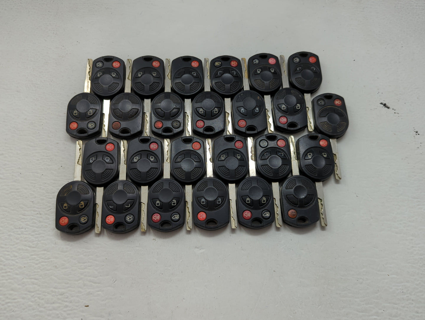 Lot of 25 Ford Keyless Entry Remote Fob MIXED FCC IDS 1476525 - Oemusedautoparts1.com