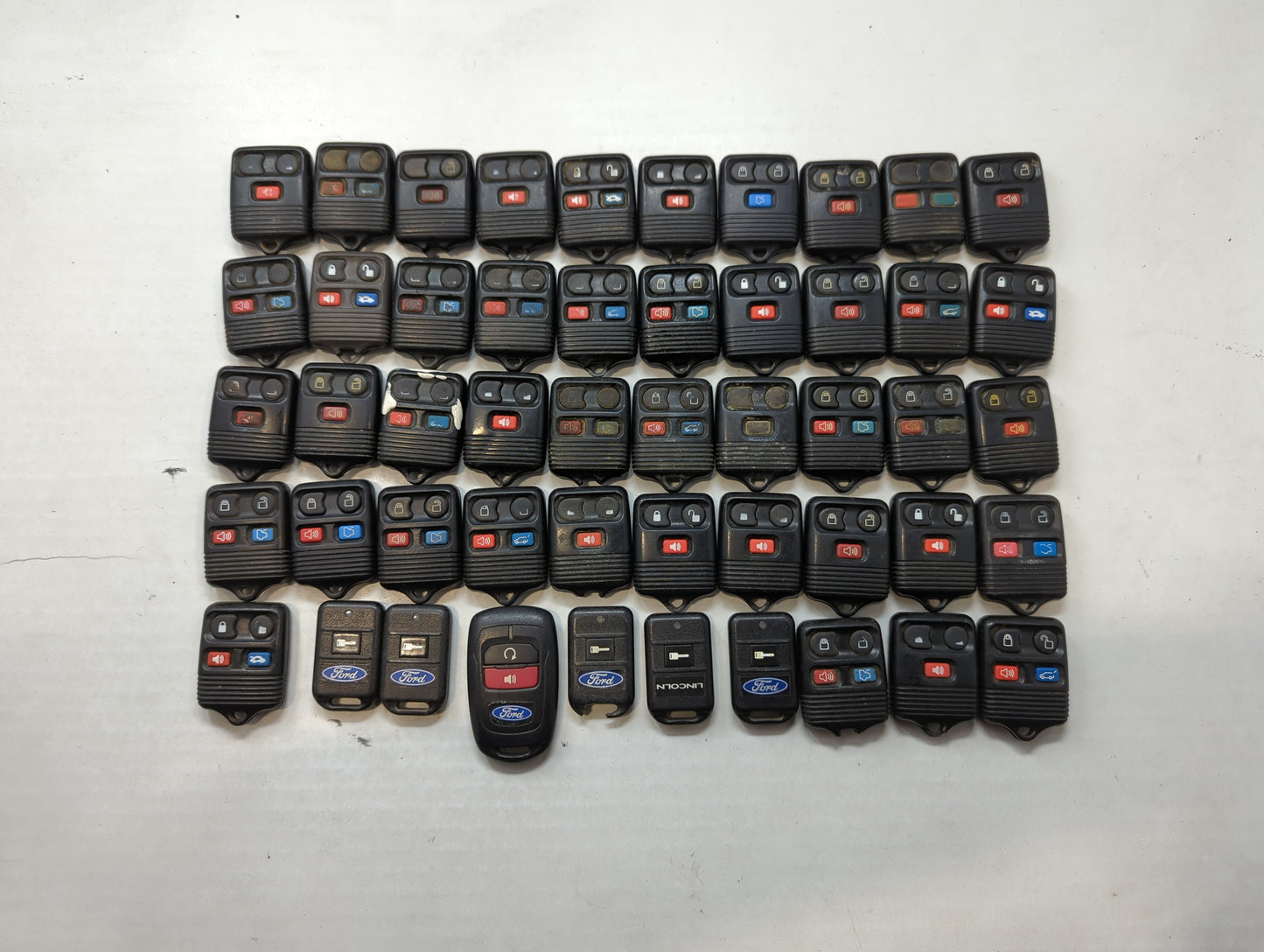 Lot of 50 Ford Keyless Entry Remote Fob MIXED FCC IDS MIXED PART NUMBERS - Oemusedautoparts1.com