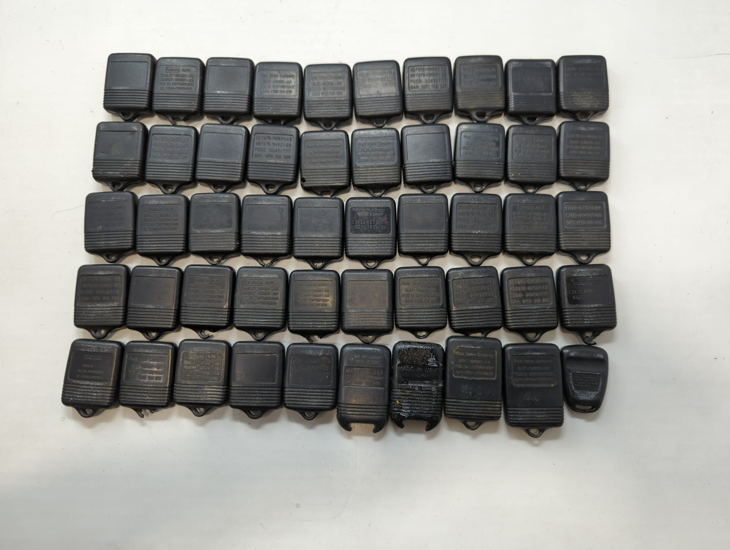 Lot of 50 Ford Keyless Entry Remote Fob MIXED FCC IDS MIXED PART NUMBERS - Oemusedautoparts1.com