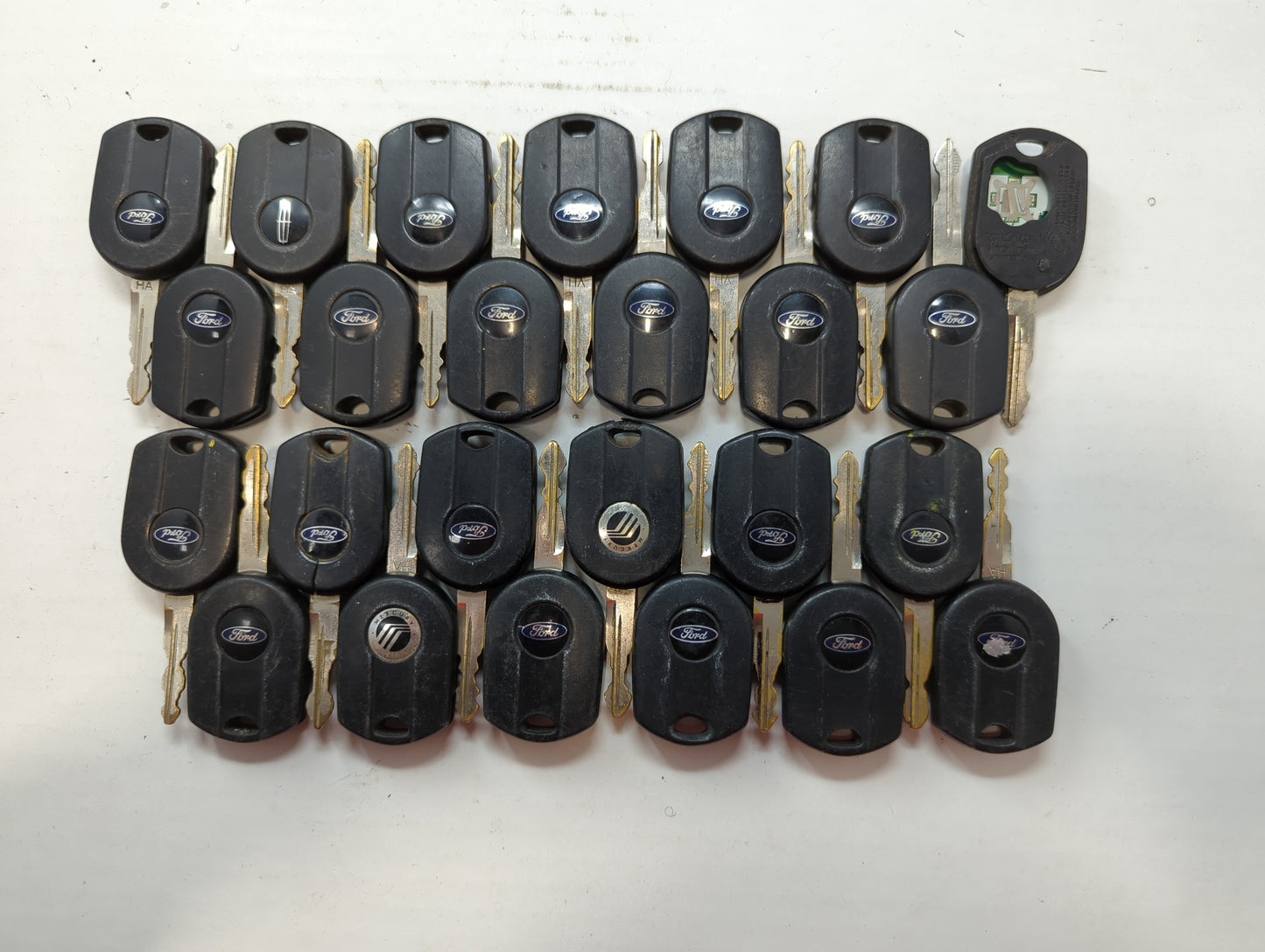 Lot of 25 Ford Keyless Entry Remote Fob OUCD6000022 MIXED PART NUMBERS - Oemusedautoparts1.com