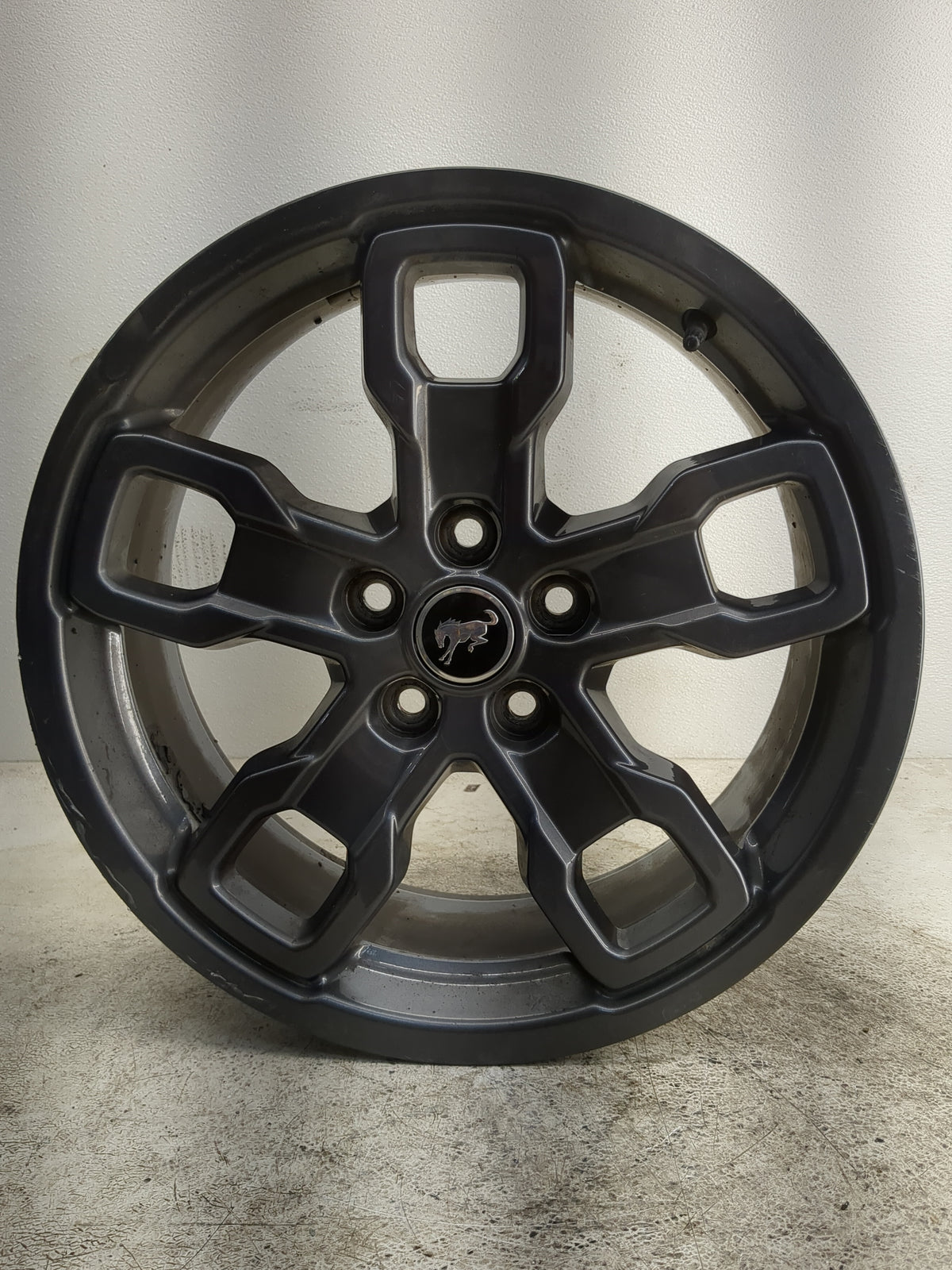 Ford Bronco Oem Wheel Rim 1293104 - Oemusedautoparts1.com