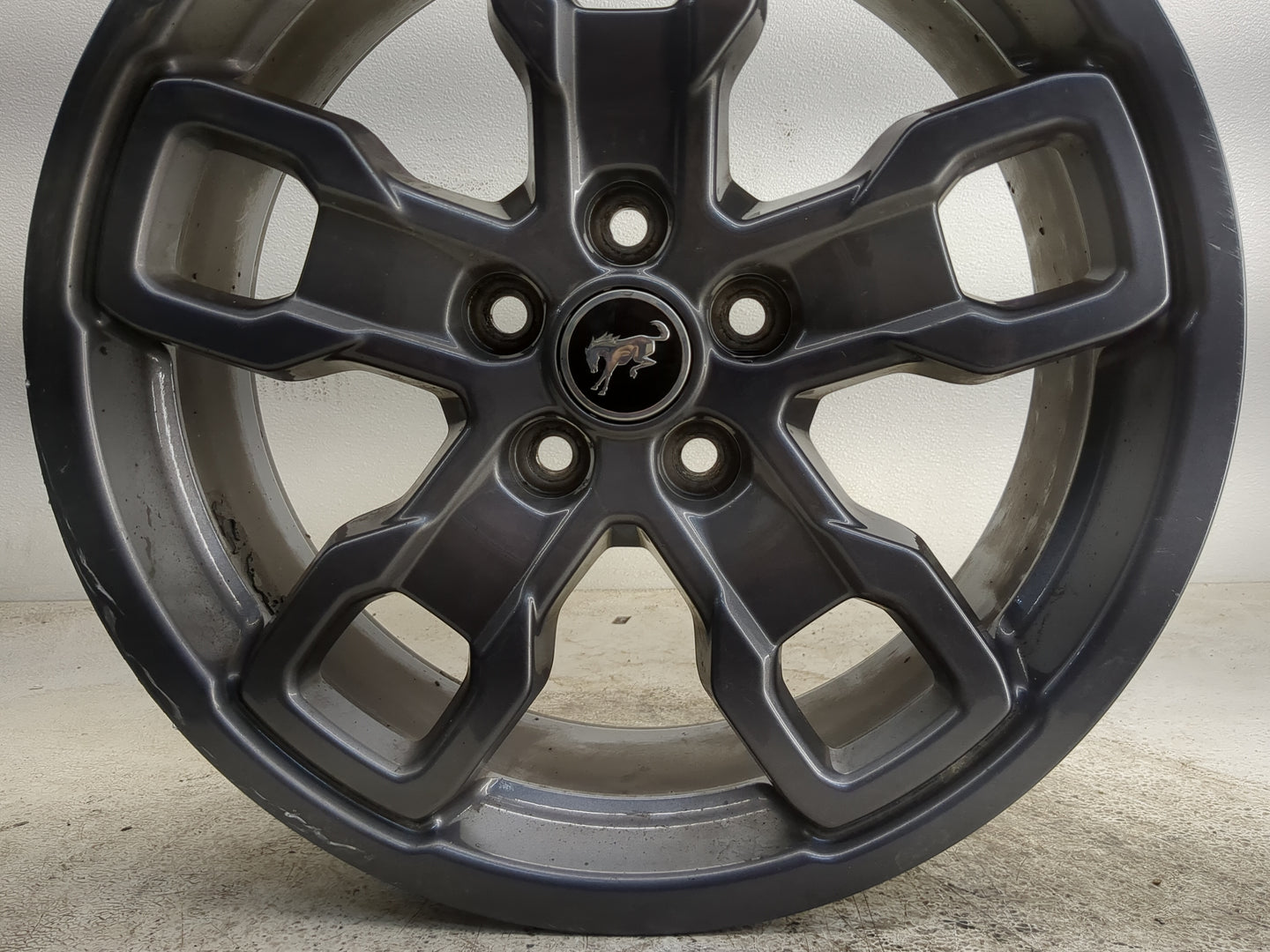 Ford Bronco Oem Wheel Rim 1293104 - Oemusedautoparts1.com