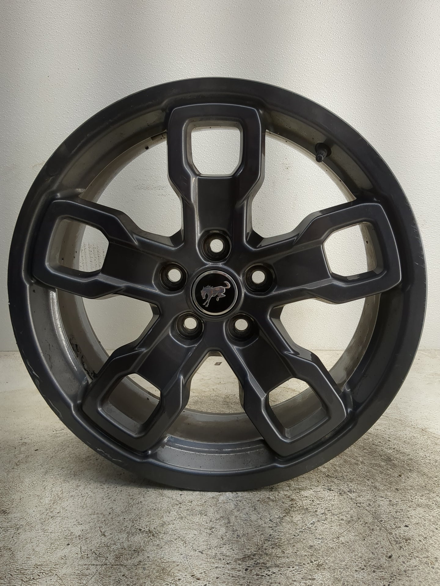 Ford Bronco Oem Wheel Rim 1293104 - Oemusedautoparts1.com