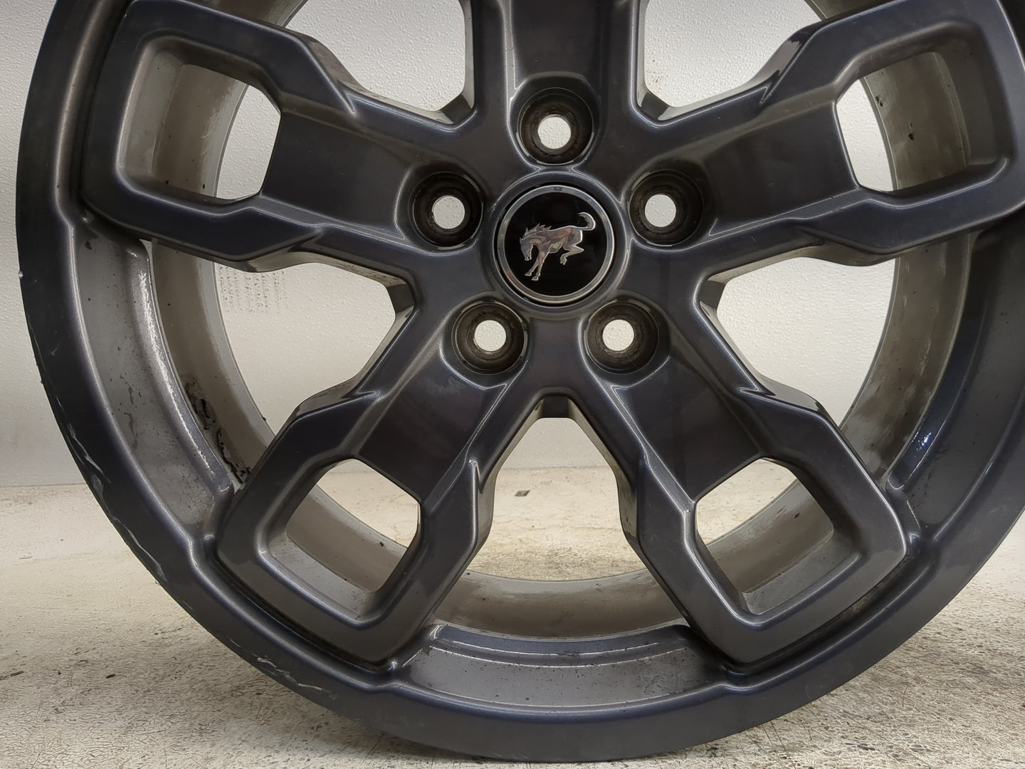 Ford Bronco Oem Wheel Rim 1293104 - Oemusedautoparts1.com