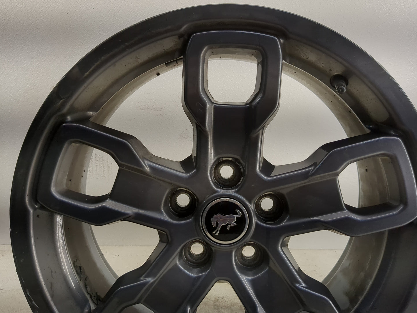 Ford Bronco Oem Wheel Rim 1293104 - Oemusedautoparts1.com