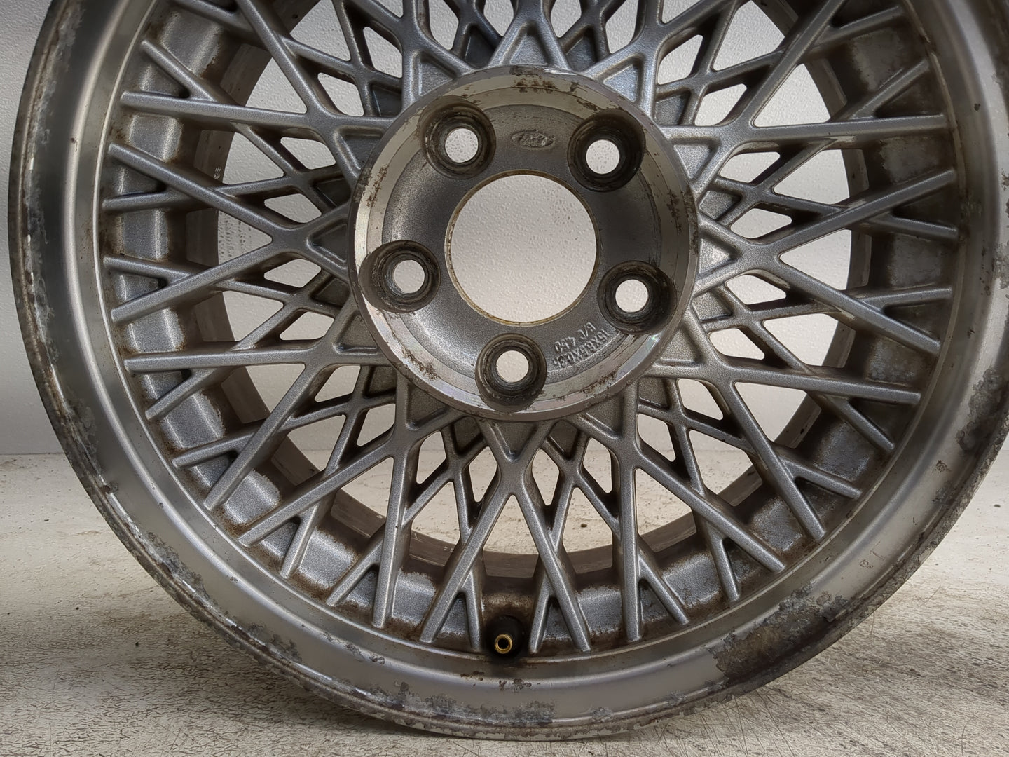 1995-1996 Ford Crown Victoria Oem Wheel Rim - Oemusedautoparts1.com