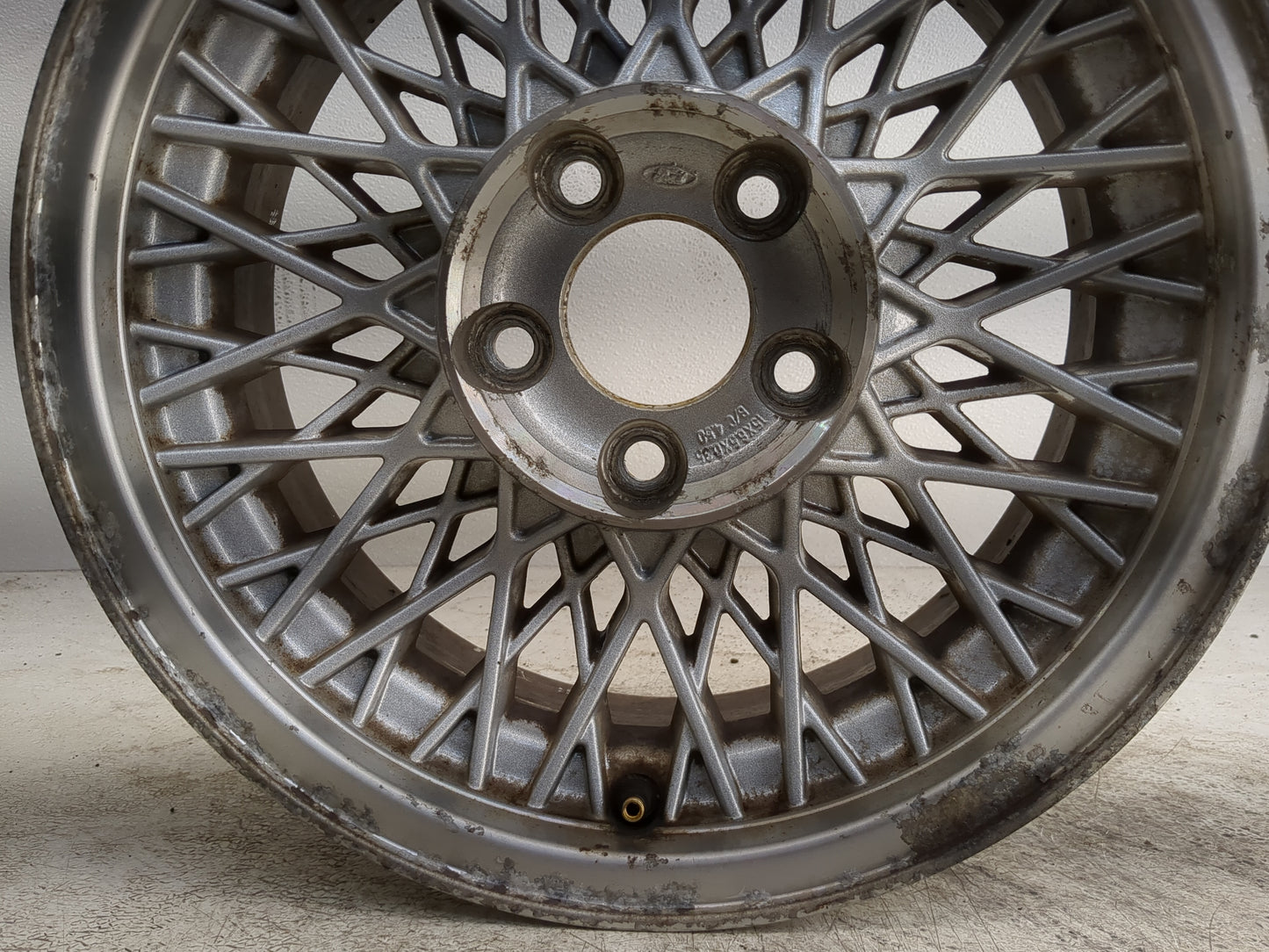 1995-1996 Ford Crown Victoria Oem Wheel Rim - Oemusedautoparts1.com