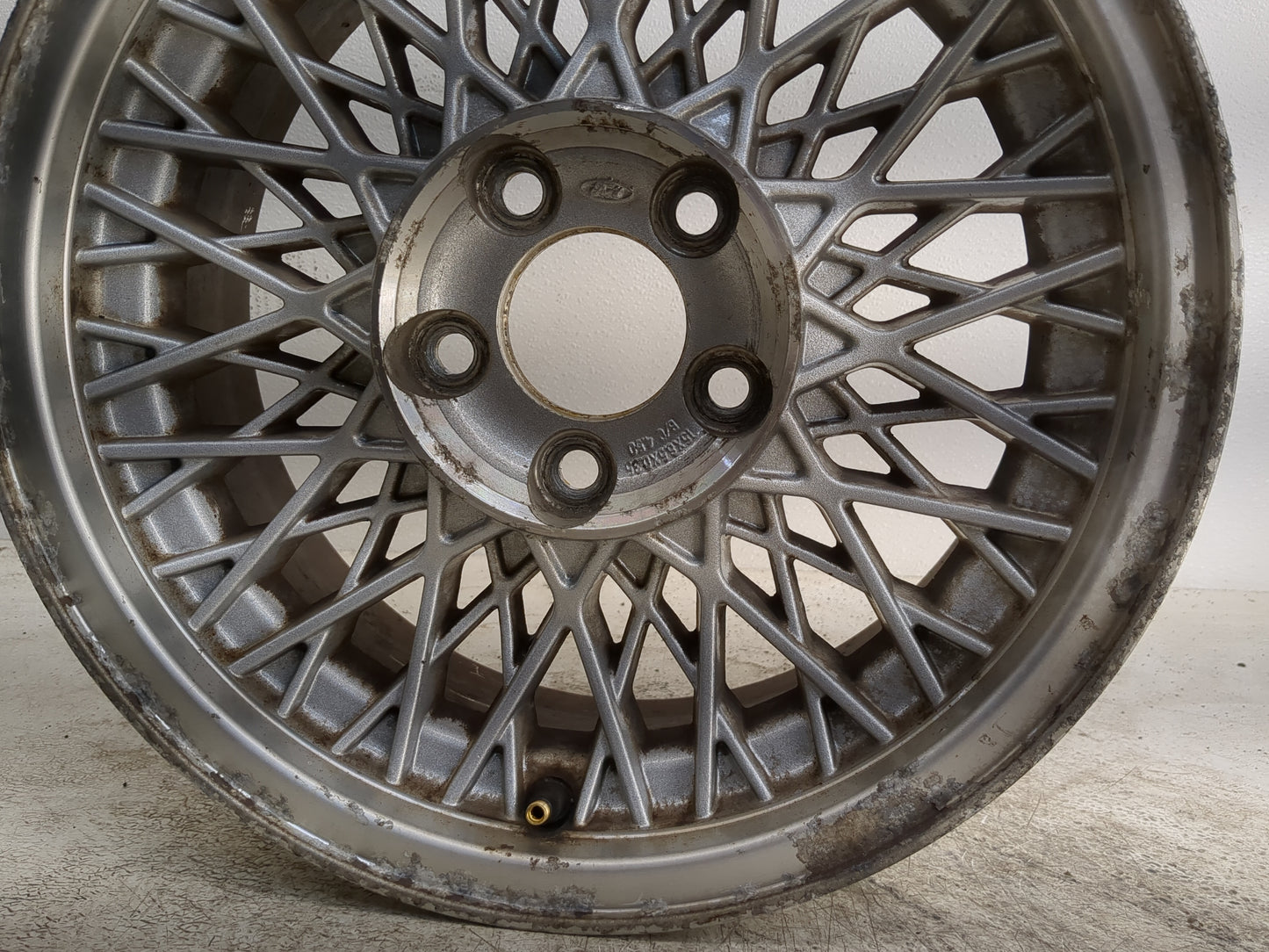 1995-1996 Ford Crown Victoria Oem Wheel Rim 1280491 - Oemusedautoparts1.com