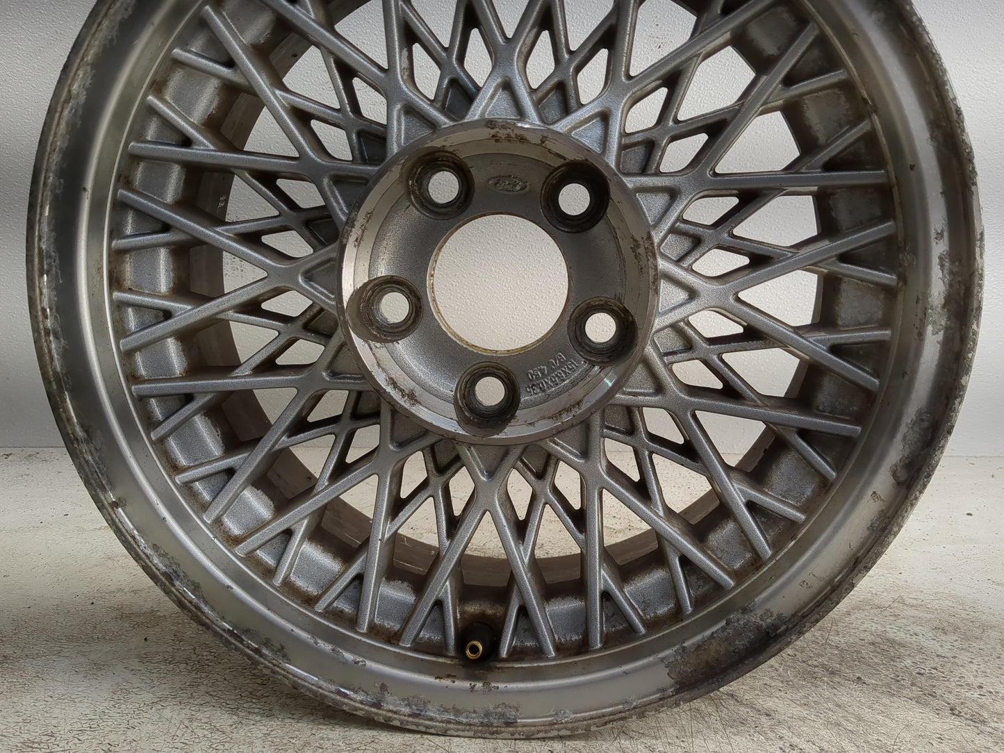 1995-1996 Ford Crown Victoria Oem Wheel Rim 1280491 - Oemusedautoparts1.com