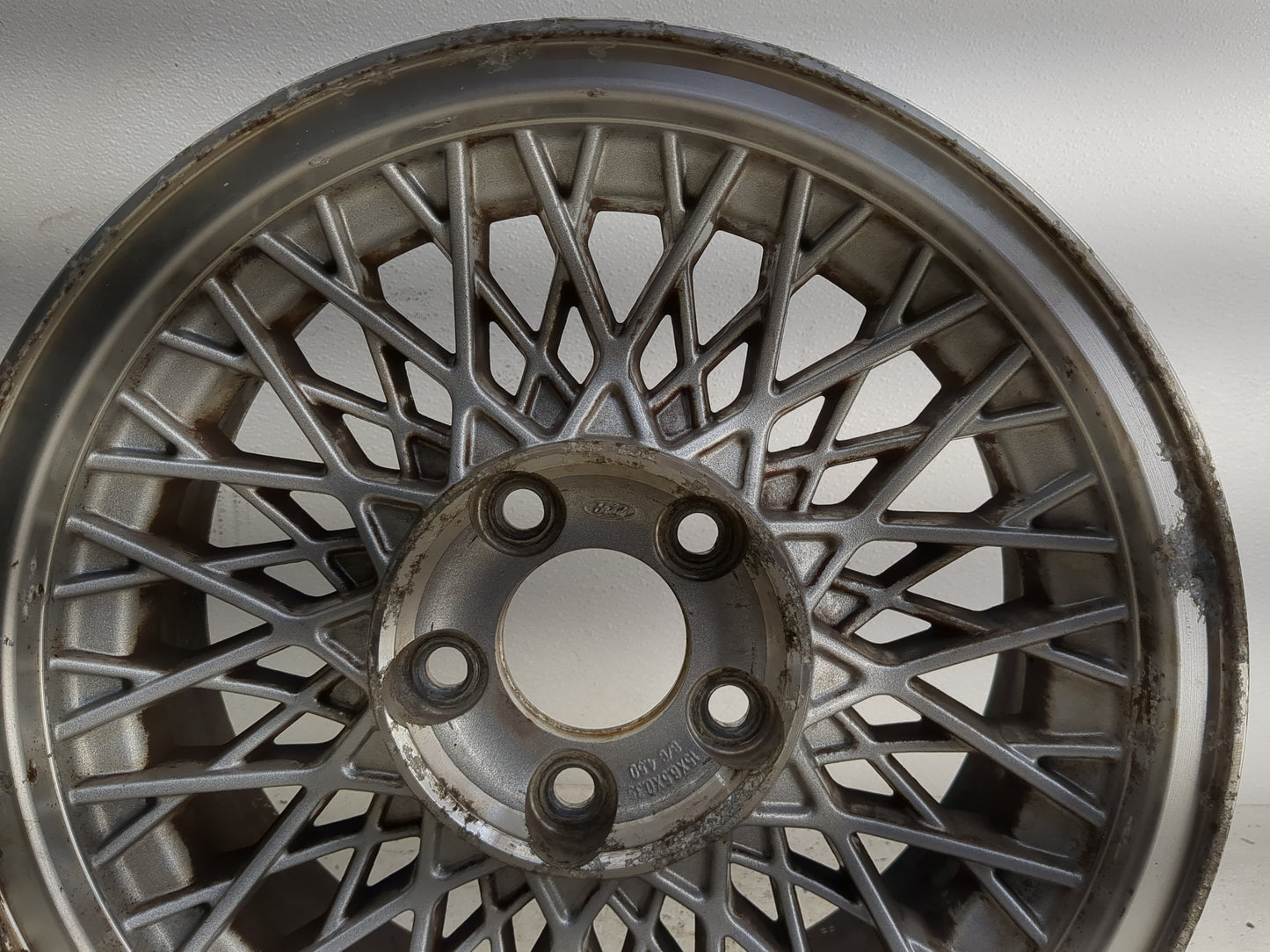 1995-1996 Ford Crown Victoria Oem Wheel Rim 1280498 - Oemusedautoparts1.com