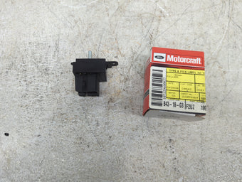 compare product Ford E-150 1416086