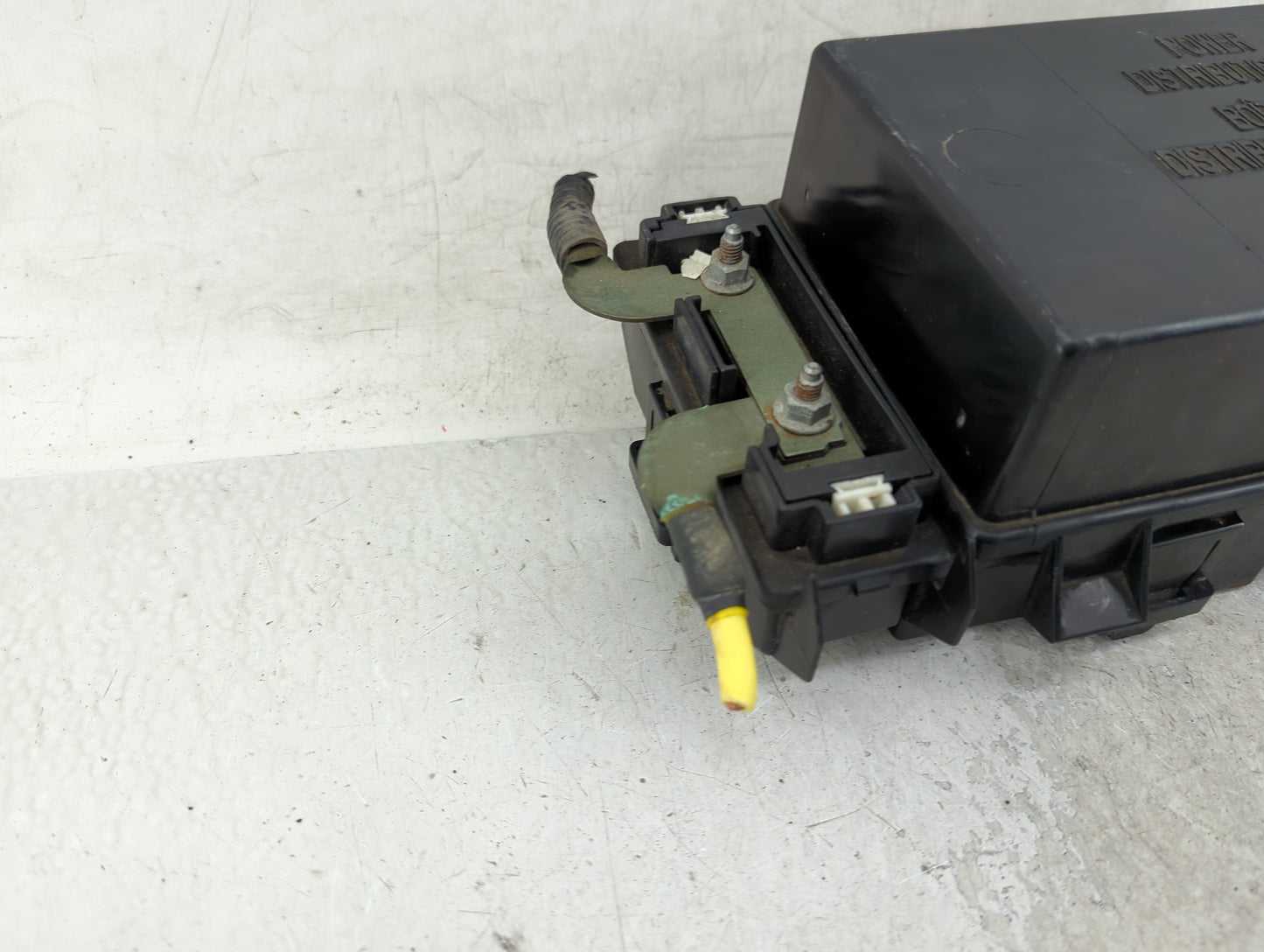 2000-2004 Ford E-250 Fusebox Fuse Box Panel Relay Module Fits Fits 2000 2001 2002 2003 2004 OEM Used Auto Parts - Oemusedaut