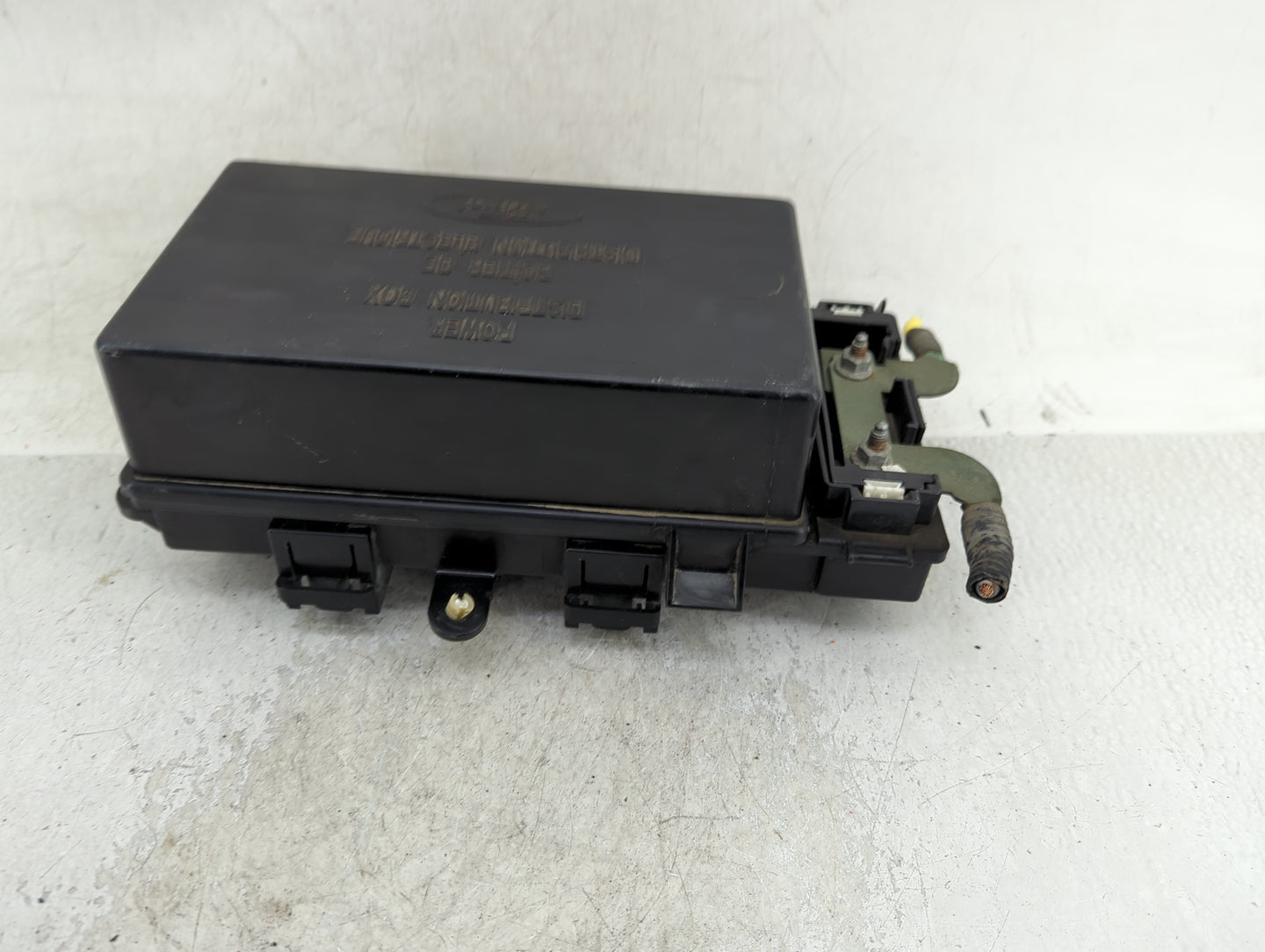 2000-2004 Ford E-250 Fusebox Fuse Box Panel Relay Module Fits Fits 2000 2001 2002 2003 2004 OEM Used Auto Parts - Oemusedaut
