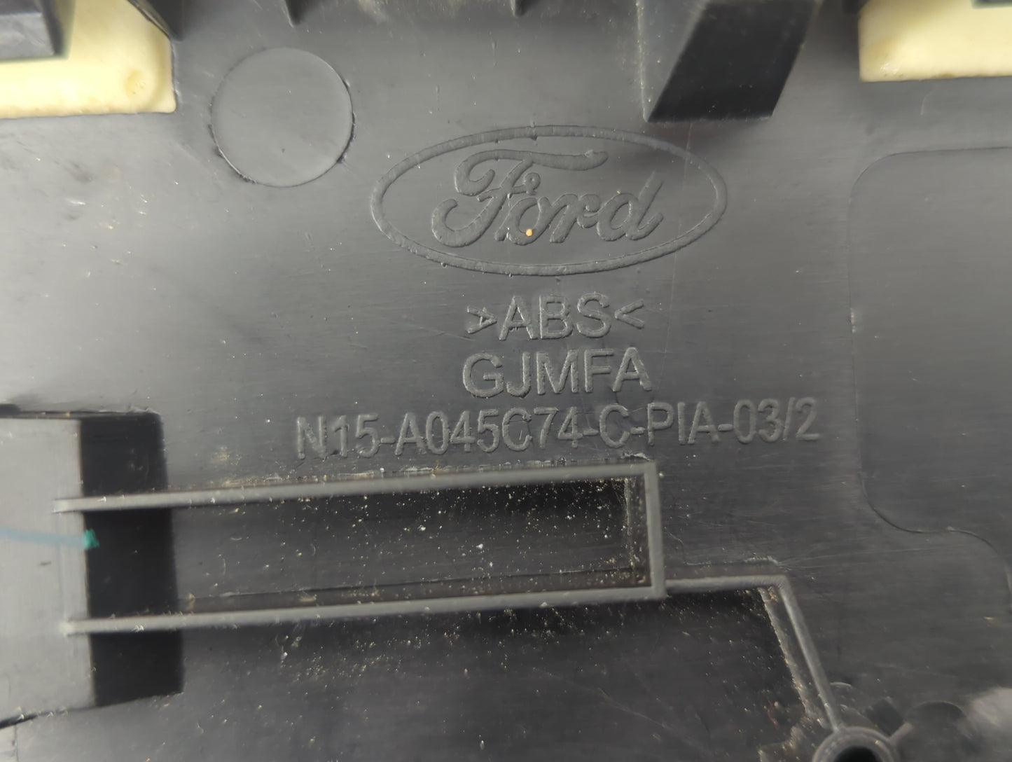 0 Ford Ecosport Center Console Armrest Cover Lid Fits OEM Used Auto Parts - Oemusedautoparts1.com