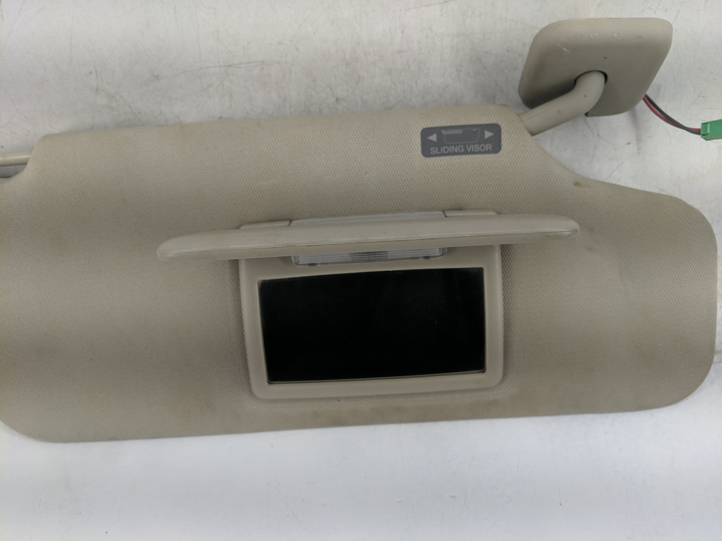 2011-2014 Ford Edge Sun Visor Shade Replacement Driver Left Mirror Fits Fits 2011 2012 2013 2014 OEM Used Auto Parts - Oemus