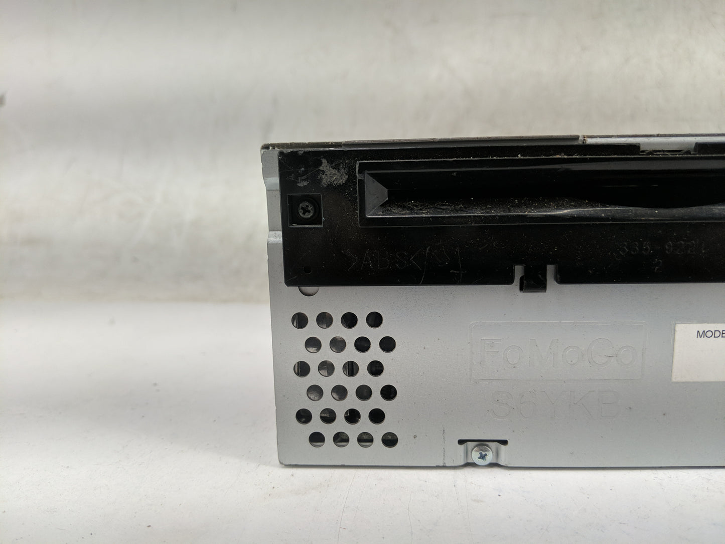 2013-2014 Ford Edge Radio AM FM Cd Player Receiver Replacement Fits Fits 2013 2014 OEM Used Auto Parts - Oemusedautoparts1.c