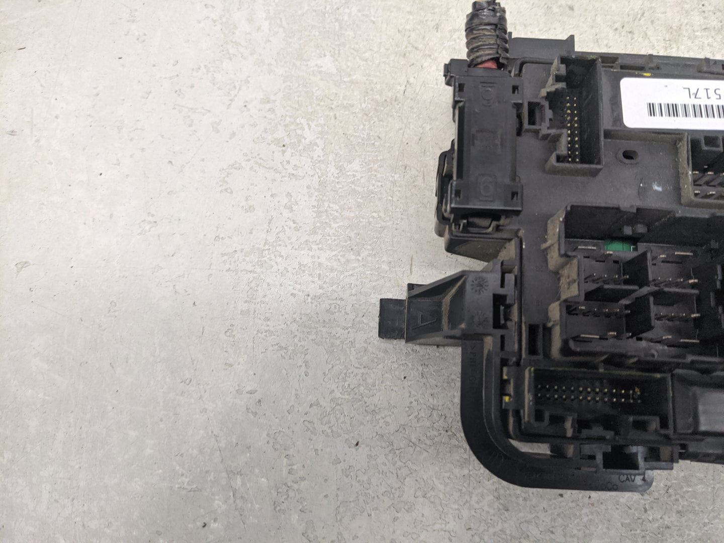 2014-2014 Ford Edge Body Control Module Bcm Inner Cabin Fuse Box - Oemusedautoparts1.com