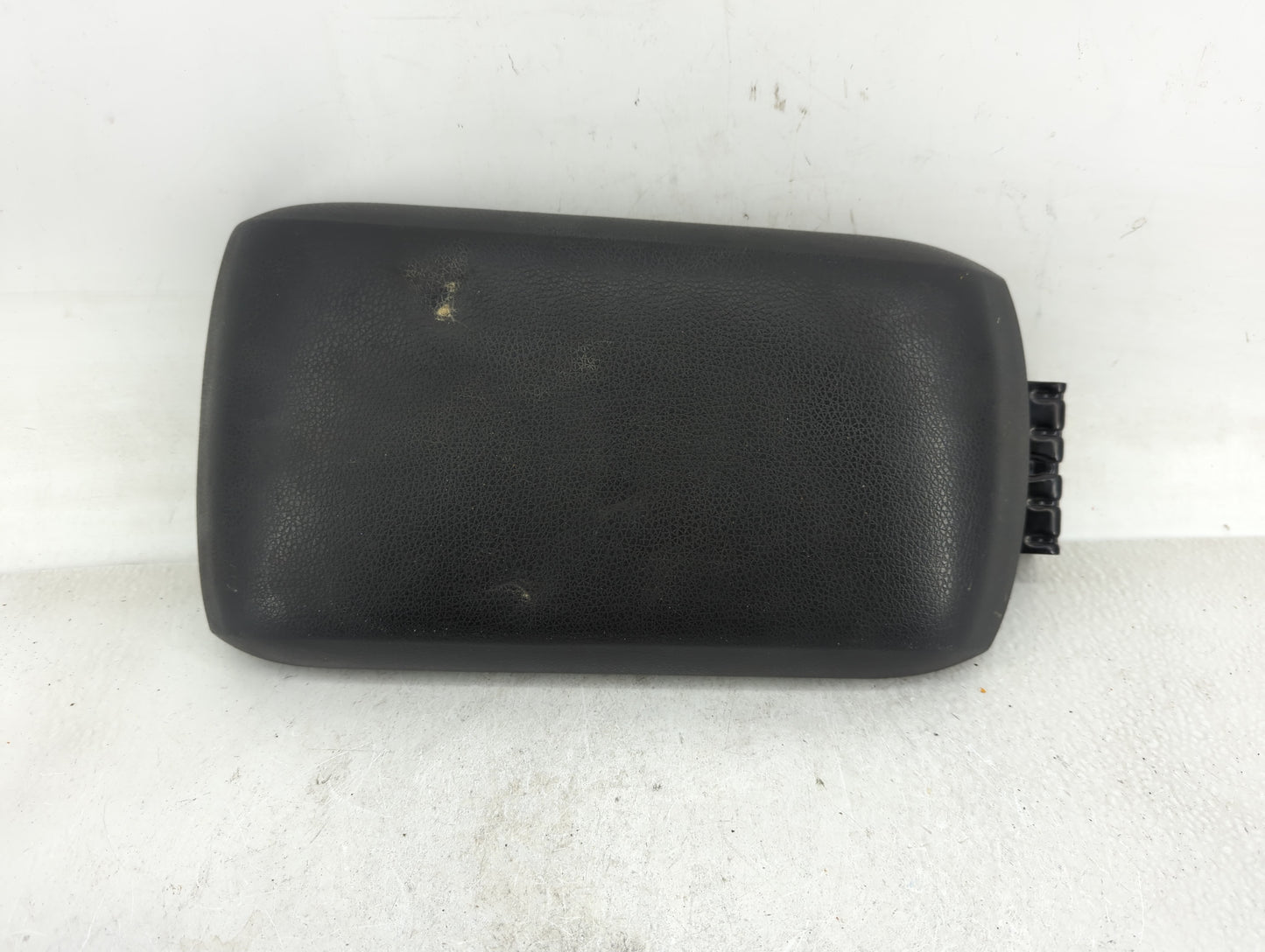 2009-2010 Ford Edge Center Console Armrest Cover Lid Fits Fits 2009 2010 OEM Used Auto Parts - Oemusedautoparts1.com